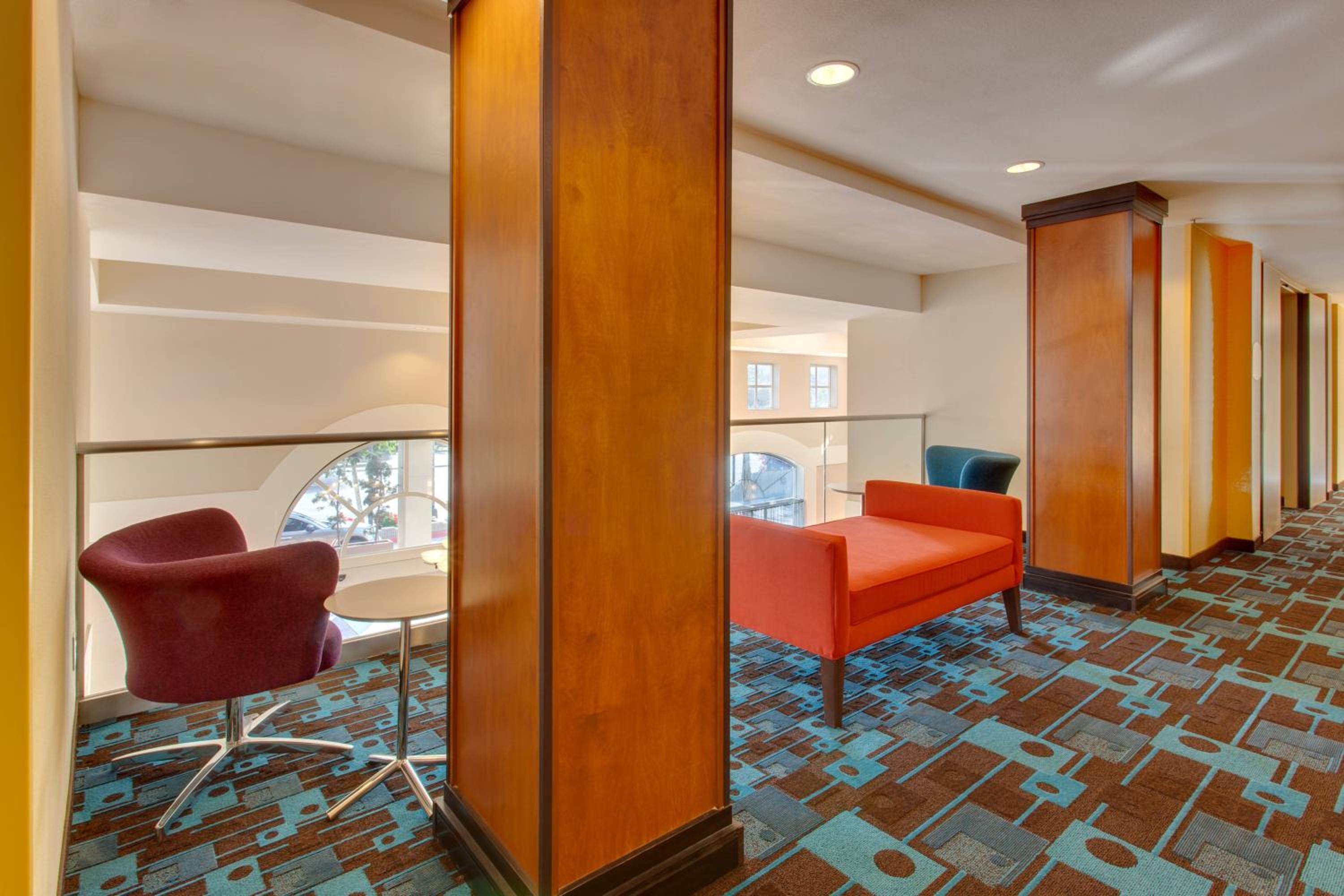 Fairfield Inn  Suites by Marriott San Francisco Airport - Property Image 16