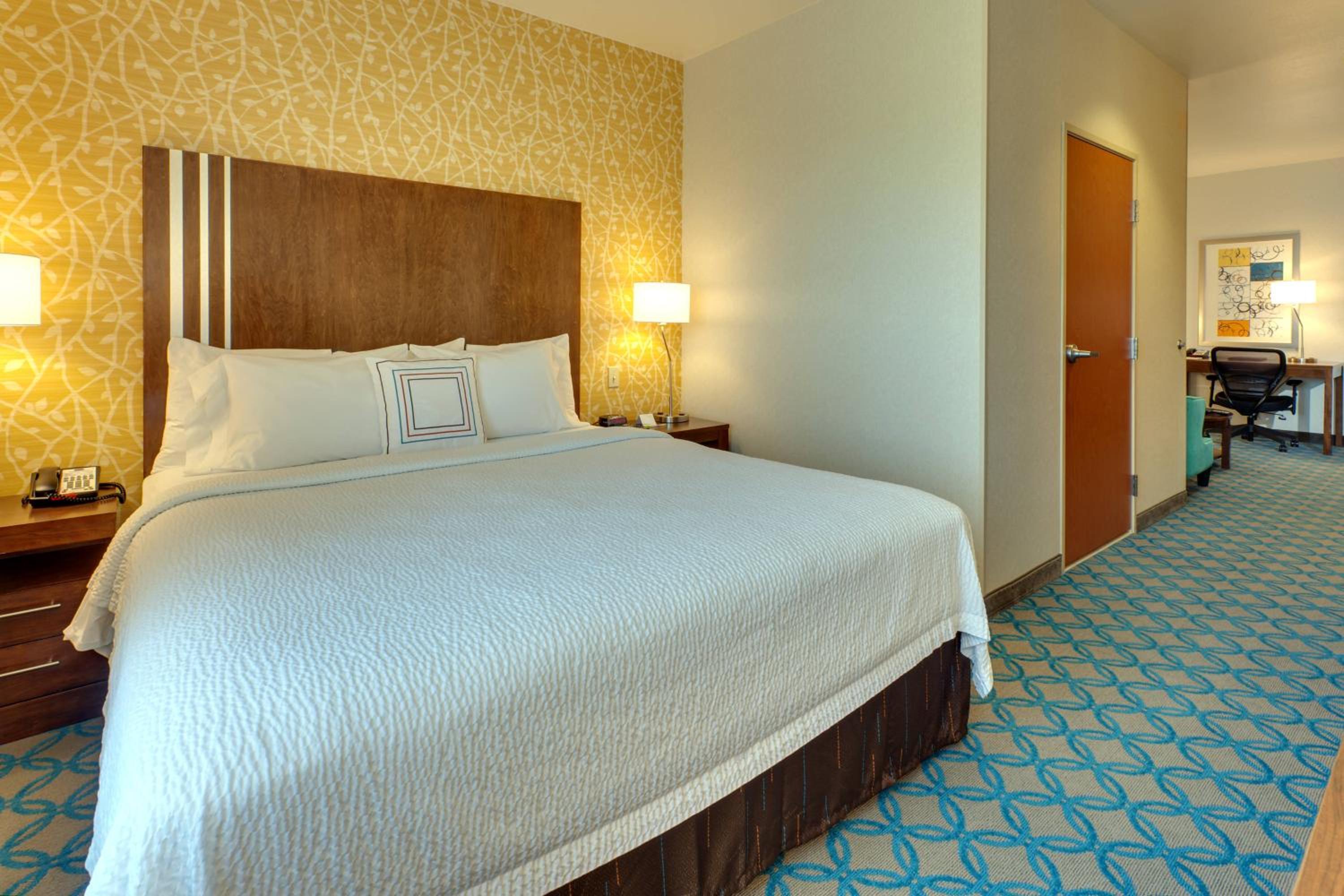 Fairfield Inn  Suites by Marriott San Francisco Airport - Property Image 13