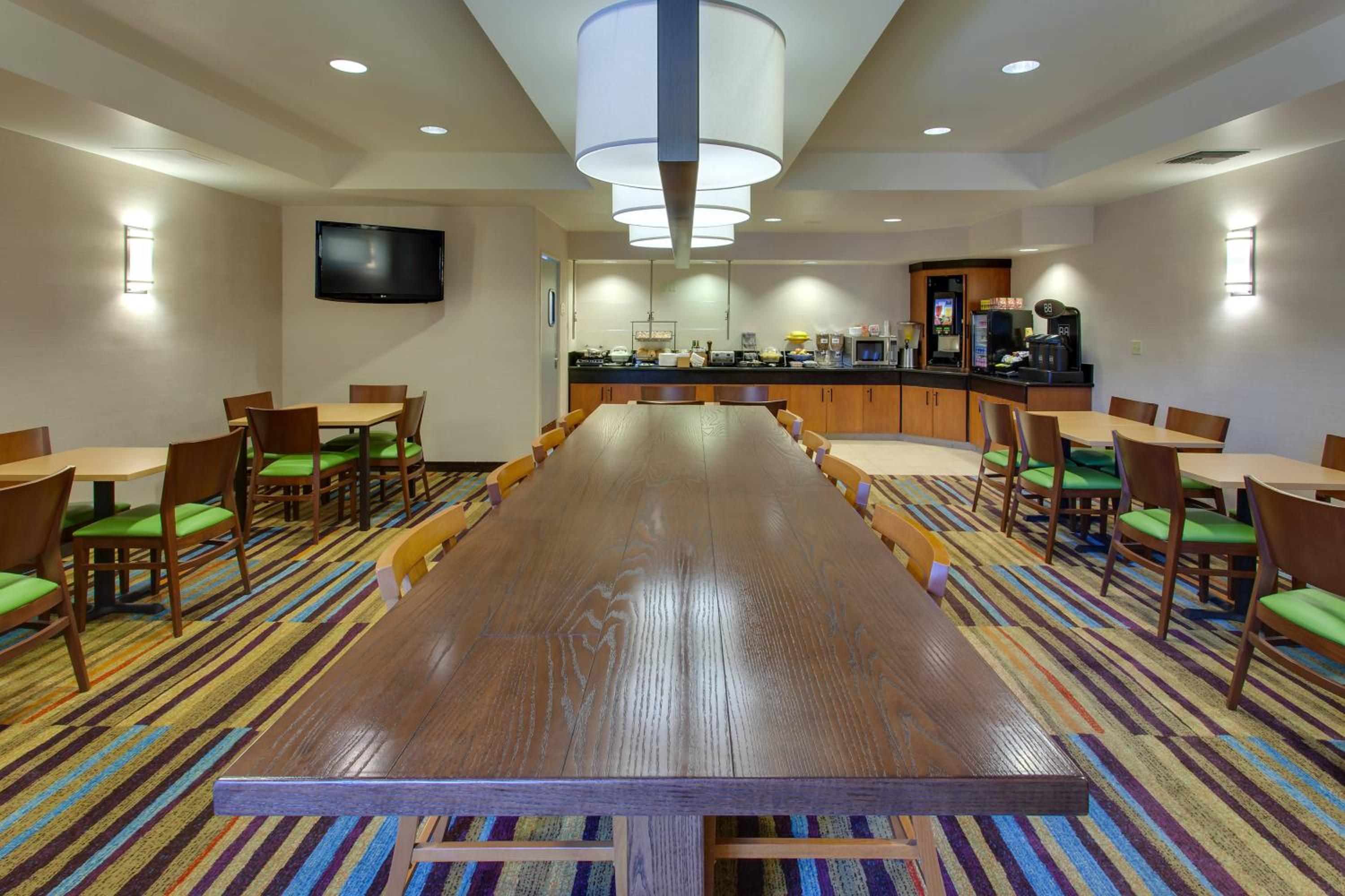 Fairfield Inn  Suites by Marriott San Francisco Airport - Property Image 5