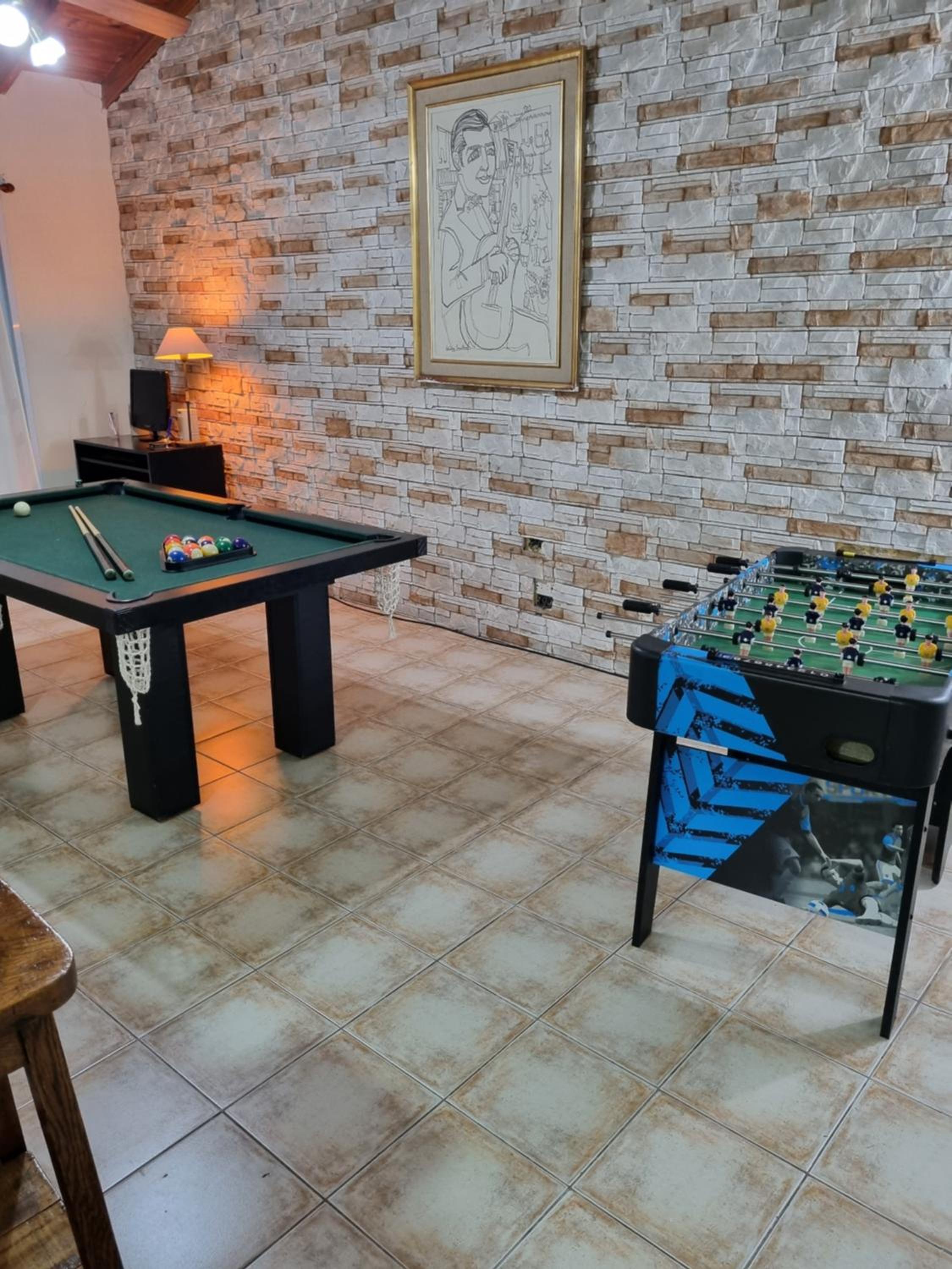 Casa en barrio cerrado con seguridad 24 horas con piscina