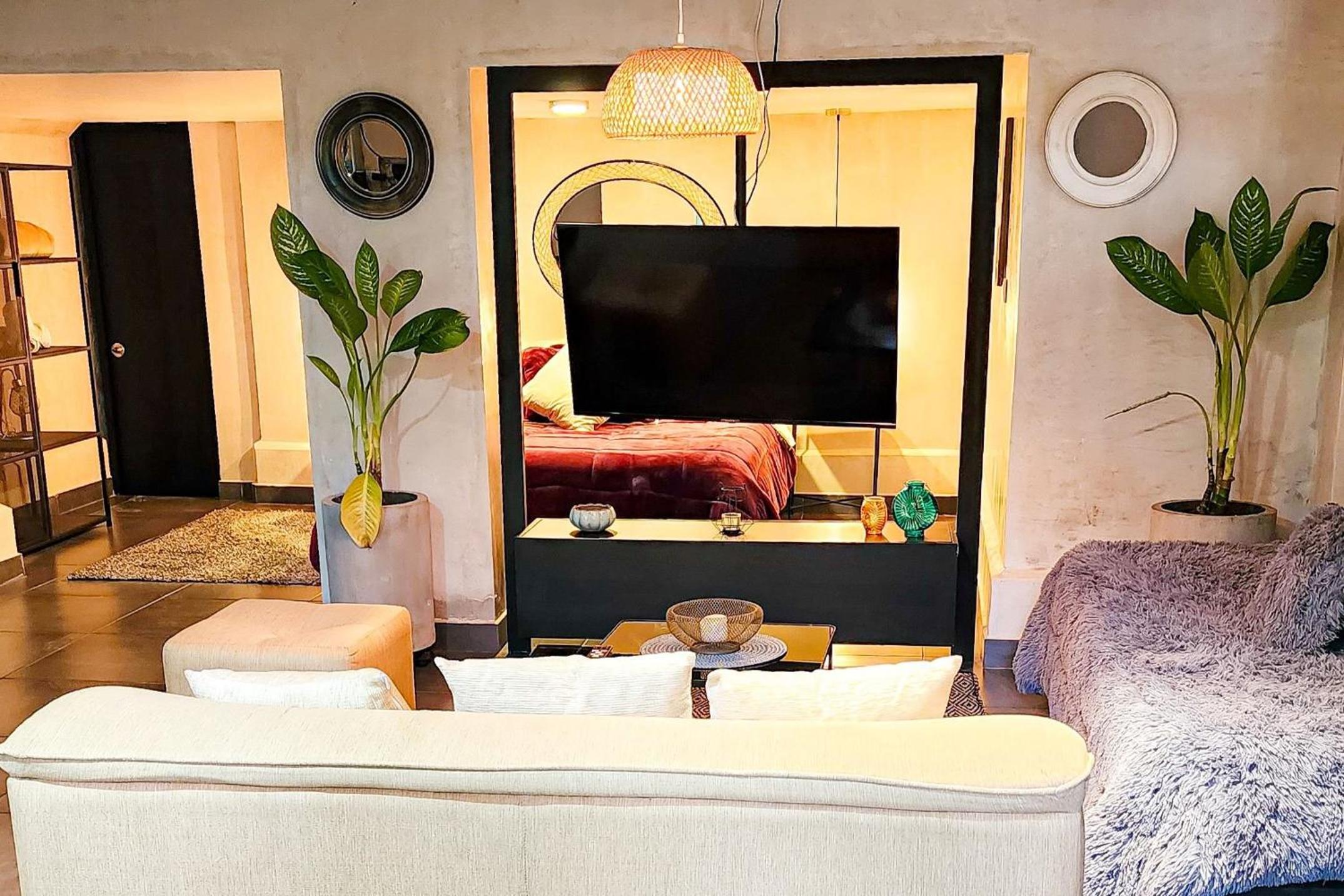 Monet Luxury Loft