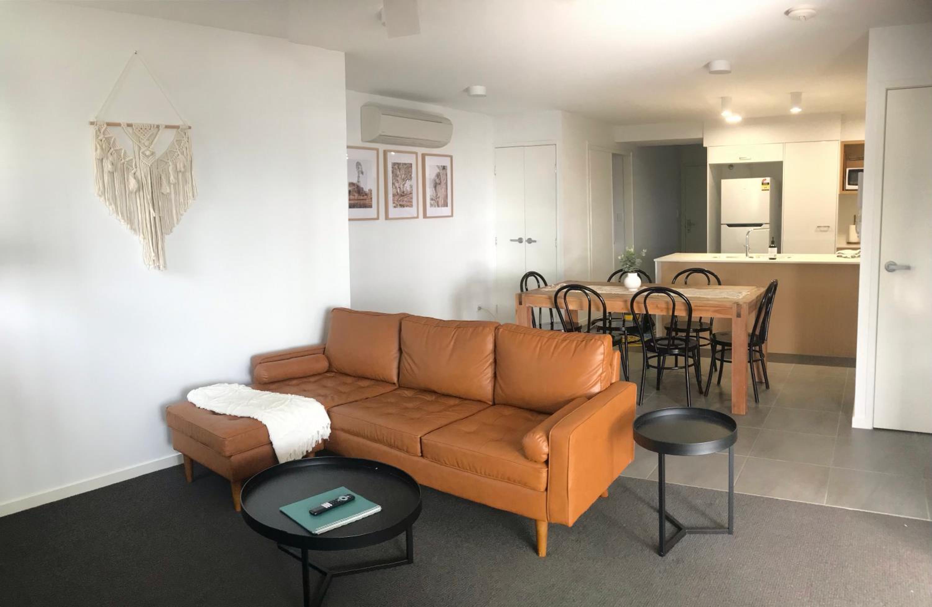Brisbane Vacations - Unit 3 - Manly Boutique Apartments - Property Image 1