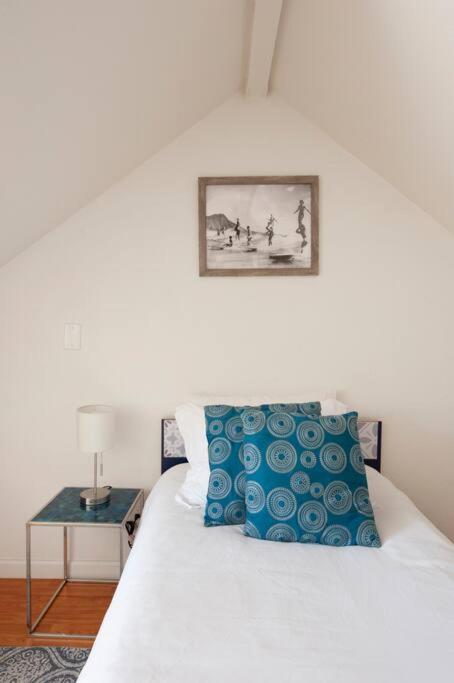 30 PCT OFF!! Limited Time! Malibu Serene Cottage with King Bed, Near Beach Hiking Trails Central Malibu - Property Image 25