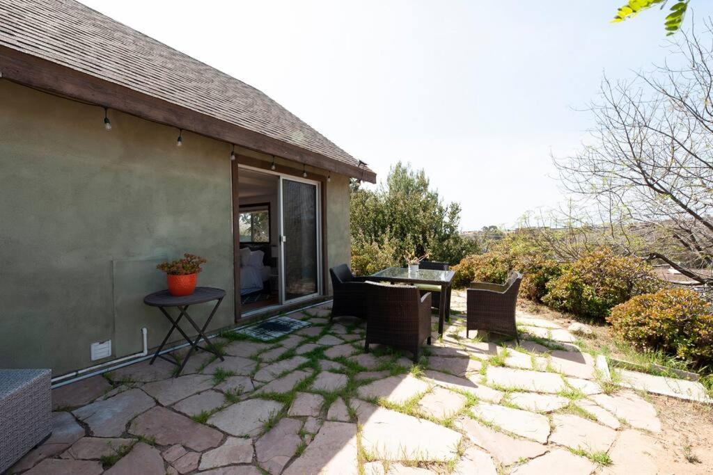 30 PCT OFF!! Limited Time! Malibu Serene Cottage with King Bed, Near Beach Hiking Trails Central Malibu - Property Image 9