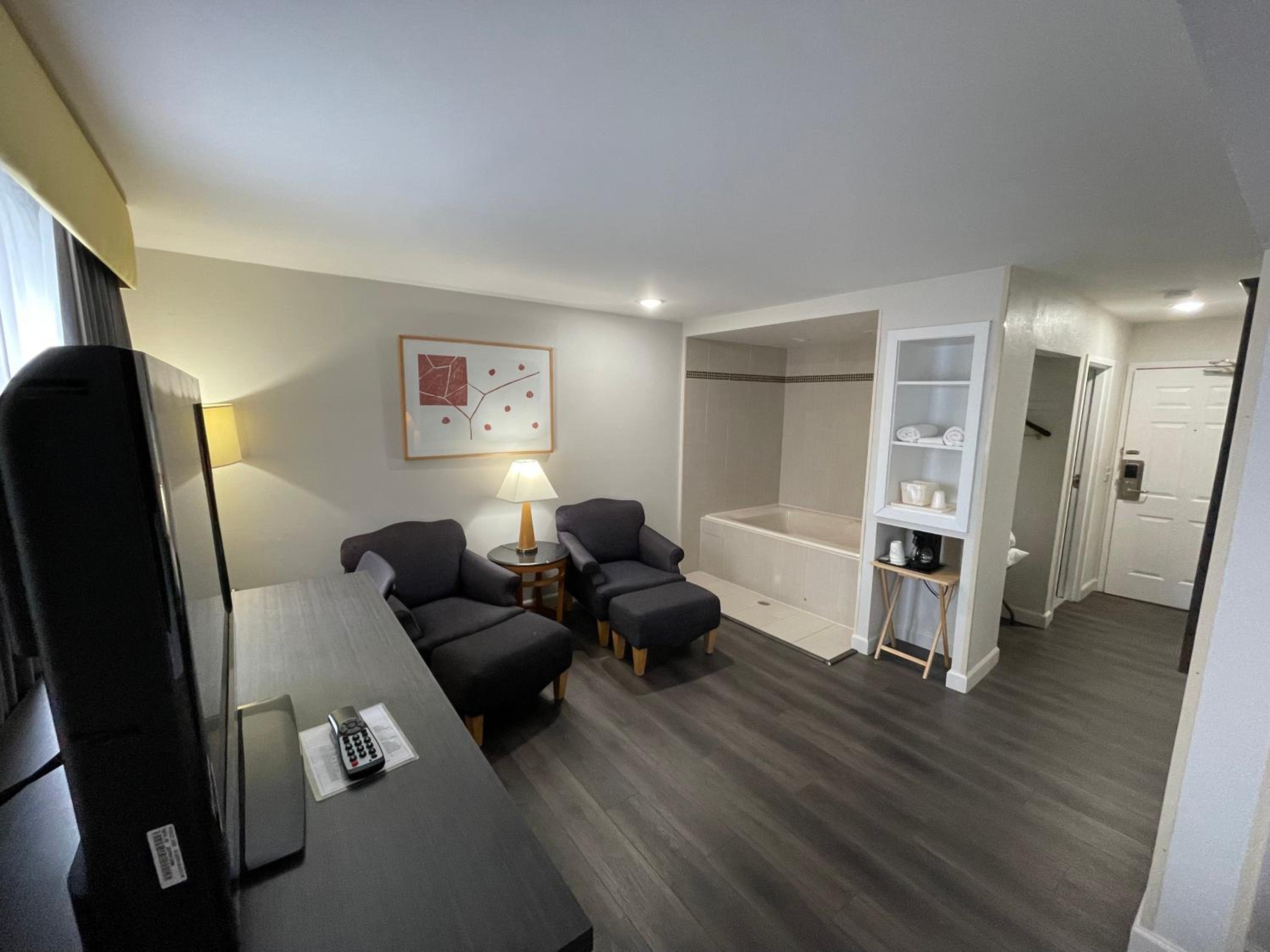Baymont by Wyndham Branford/New Haven - Property Image 5