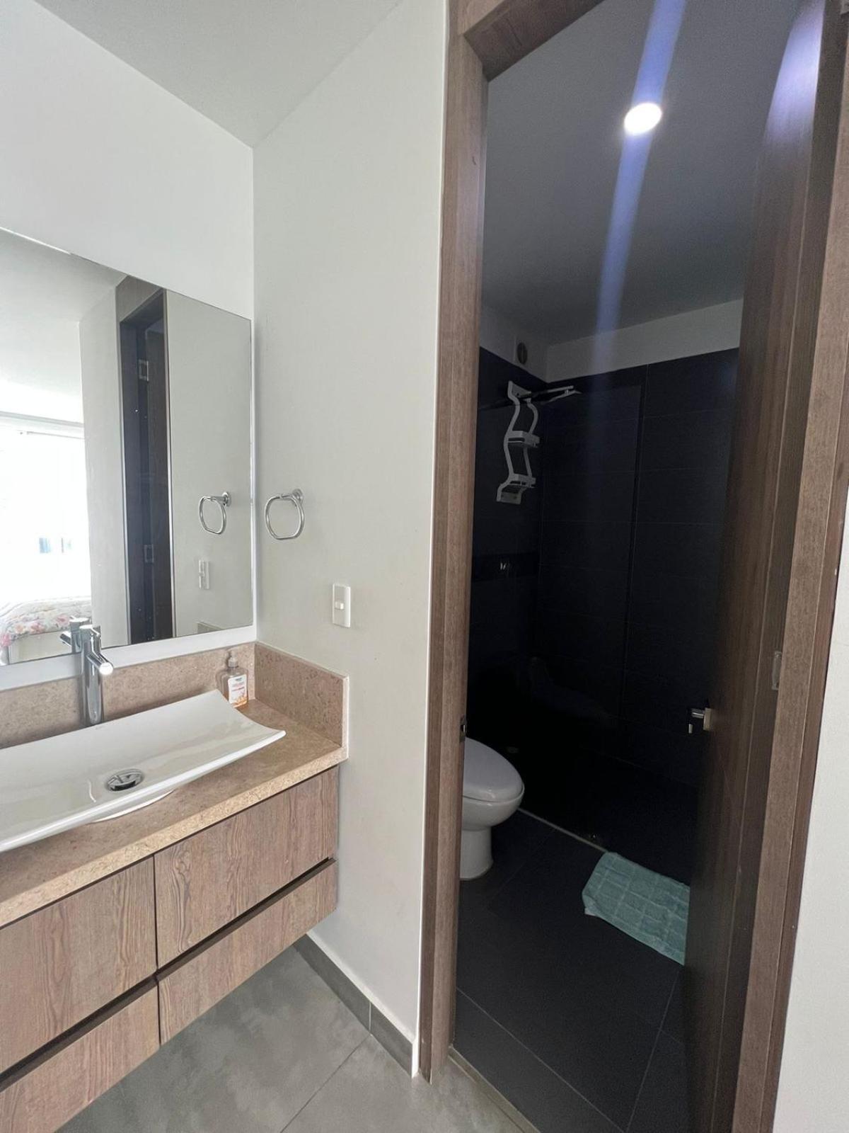 Hermoso apartamento con vista al mar y salida directa a la playa