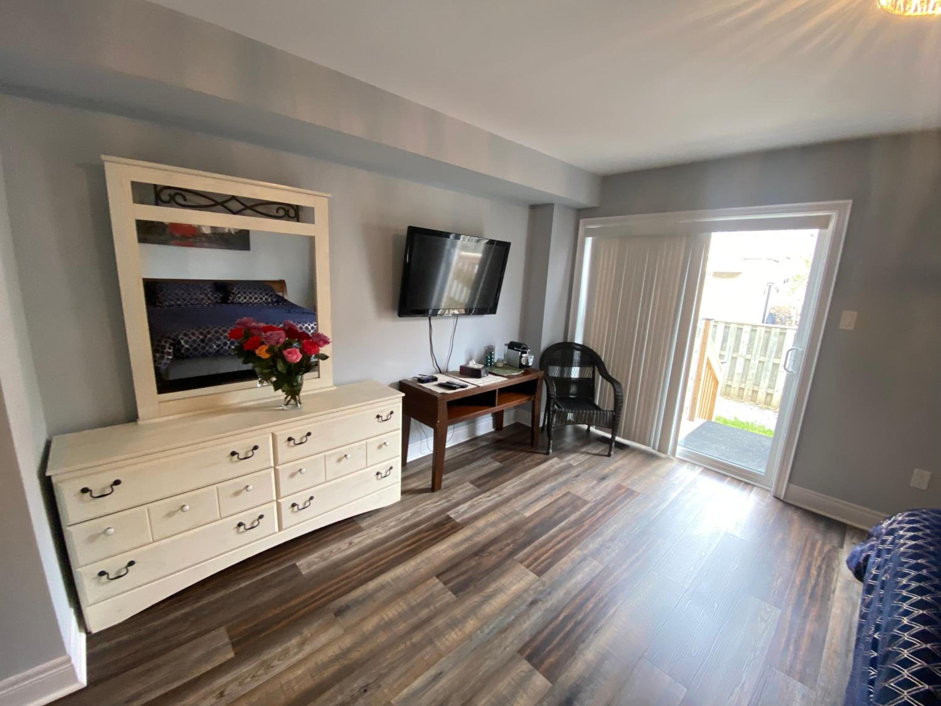 2 bedroom with 2 ensuites Unit in Richmond Hill