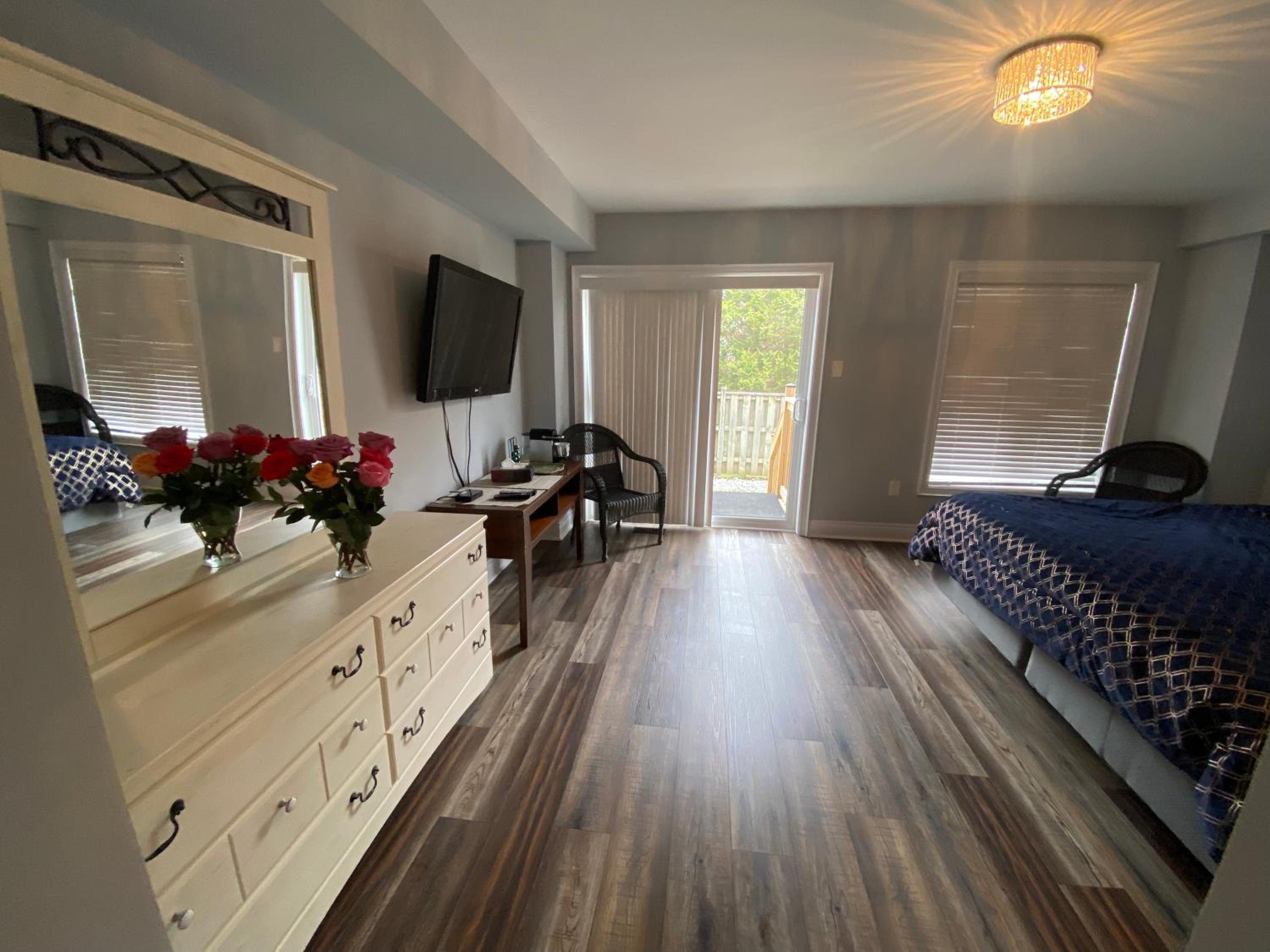 2 bedroom with 2 ensuites Unit in Richmond Hill