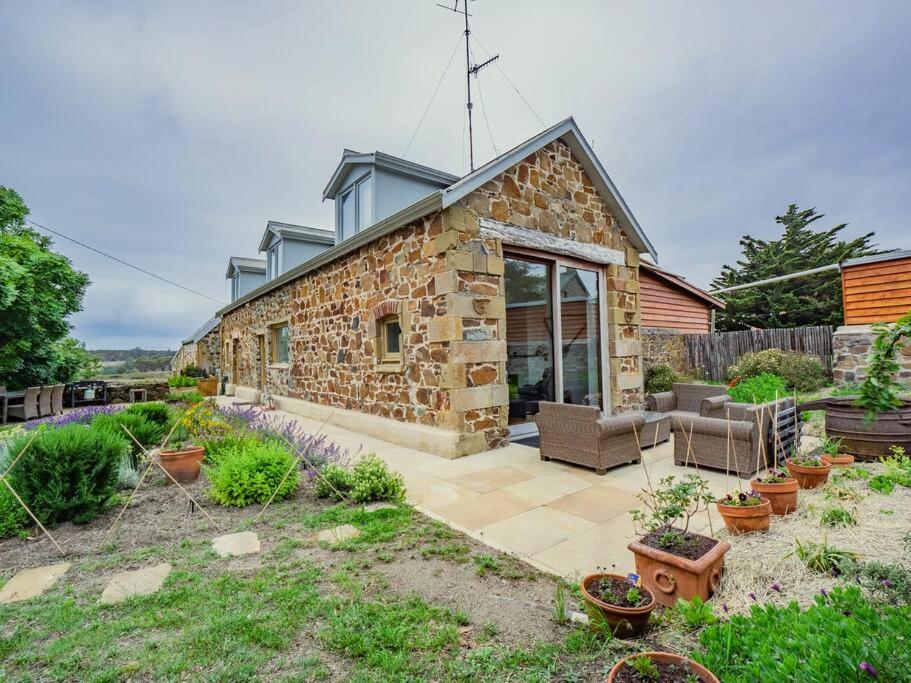 Heritage Coach House - Lisdillon - Waterfront