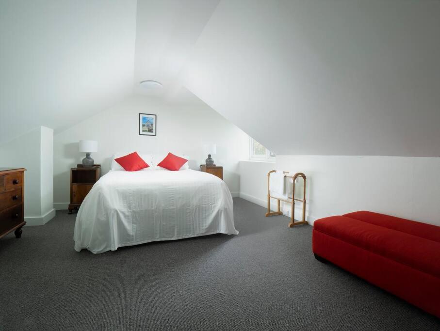 Heritage Coach House - Lisdillon - Waterfront