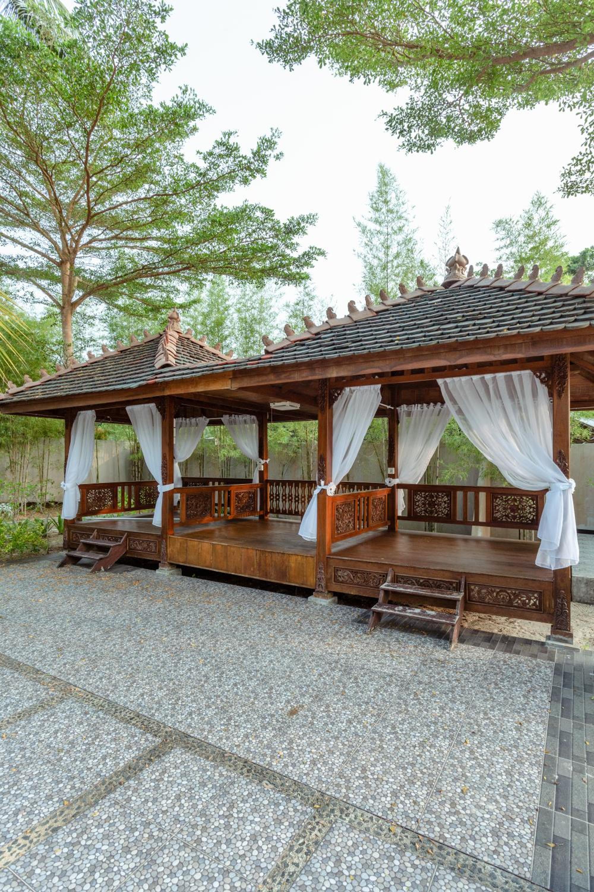 Bintan Exotica Resort By WH - Free Breakfast
