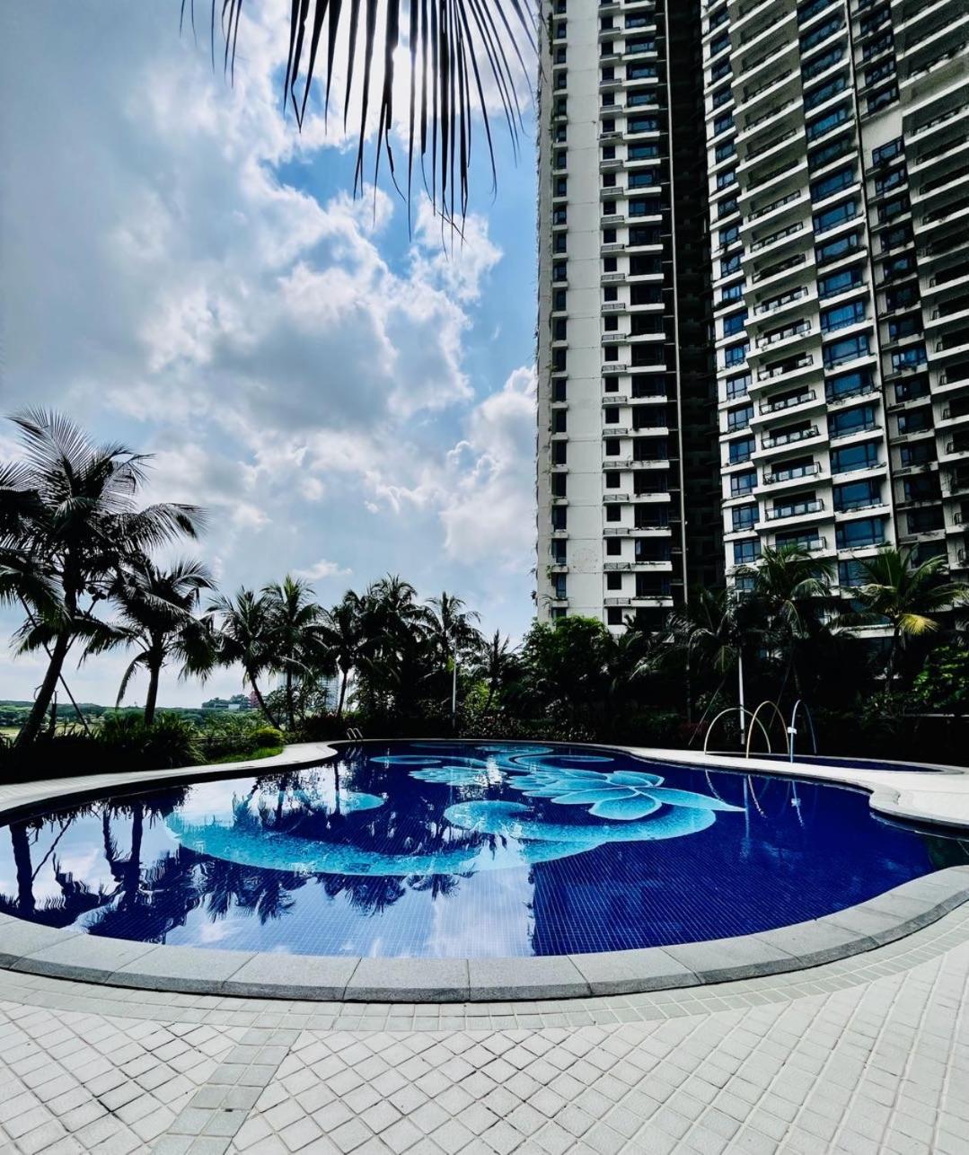 Ataraxia park condo forest city