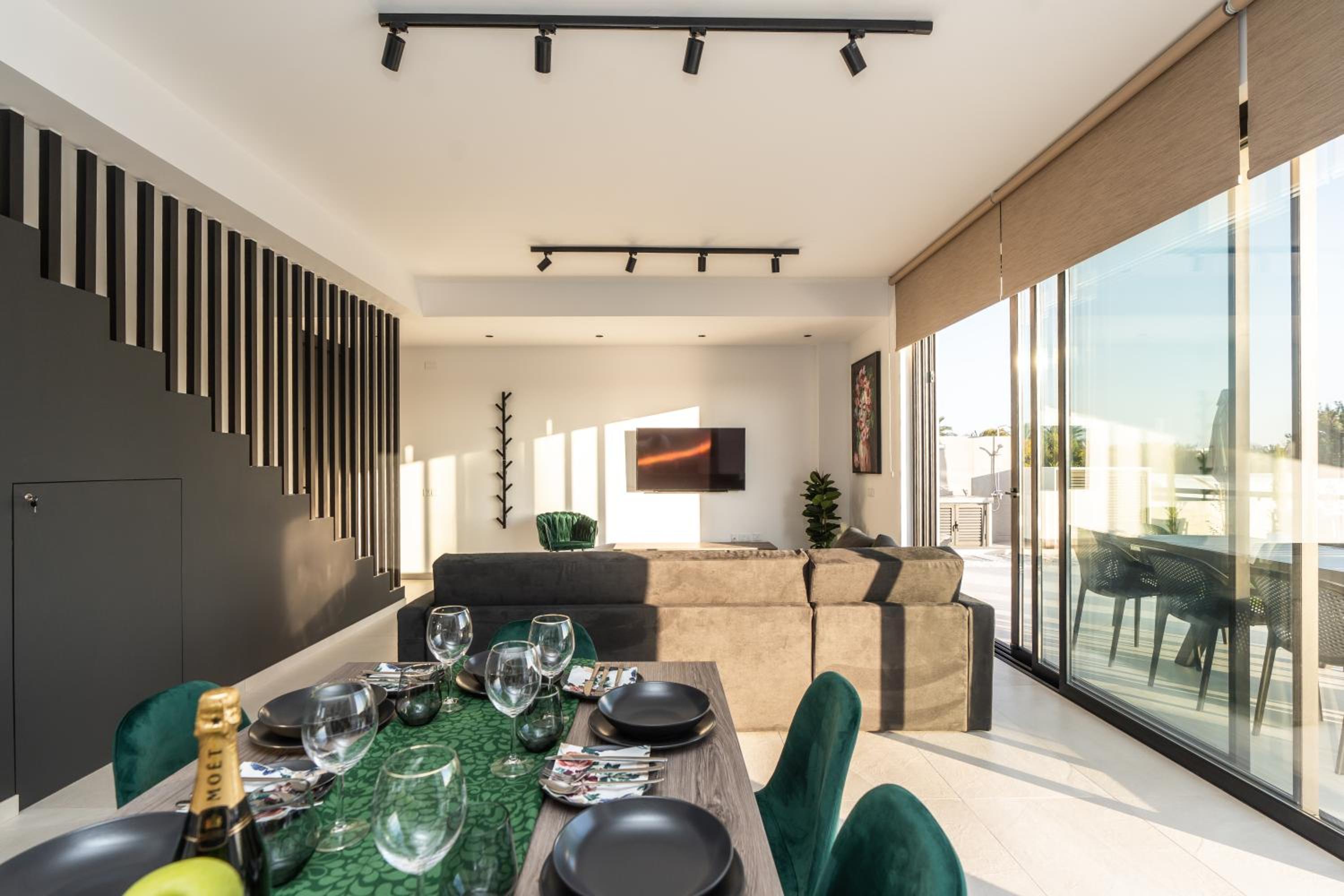 Tsiolakki Homes Luxury Villas