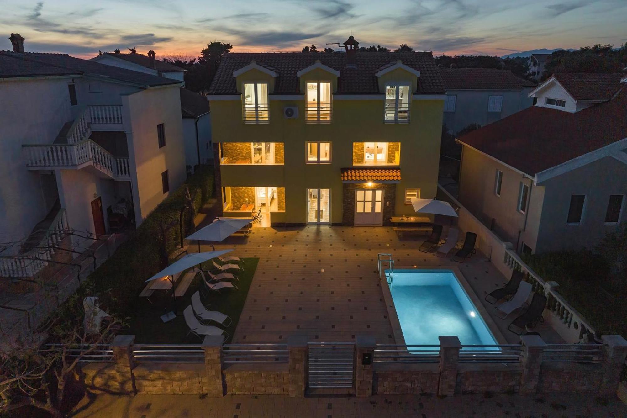 Apartments Oliva