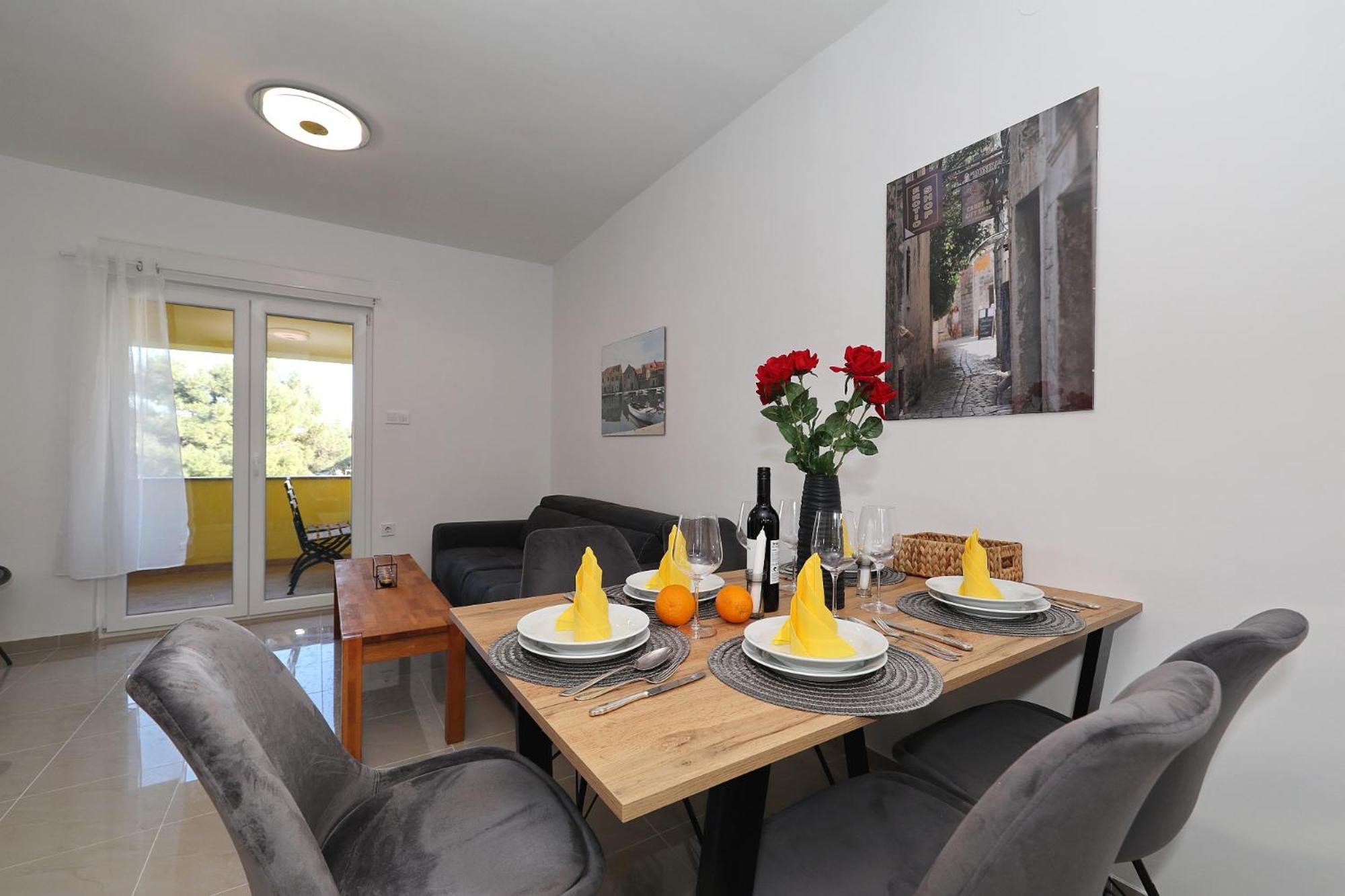 Apartments Oliva