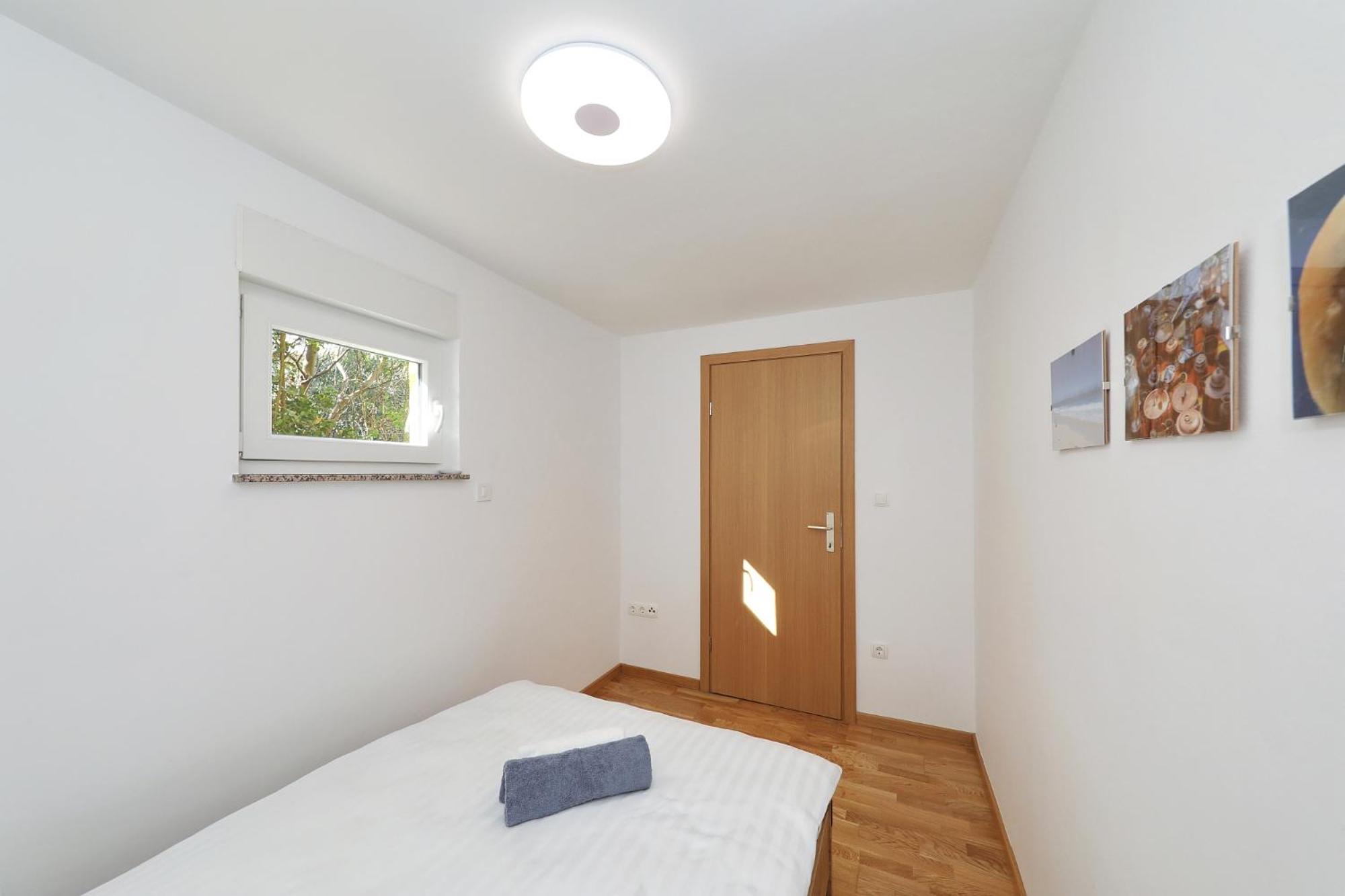 Apartments Oliva