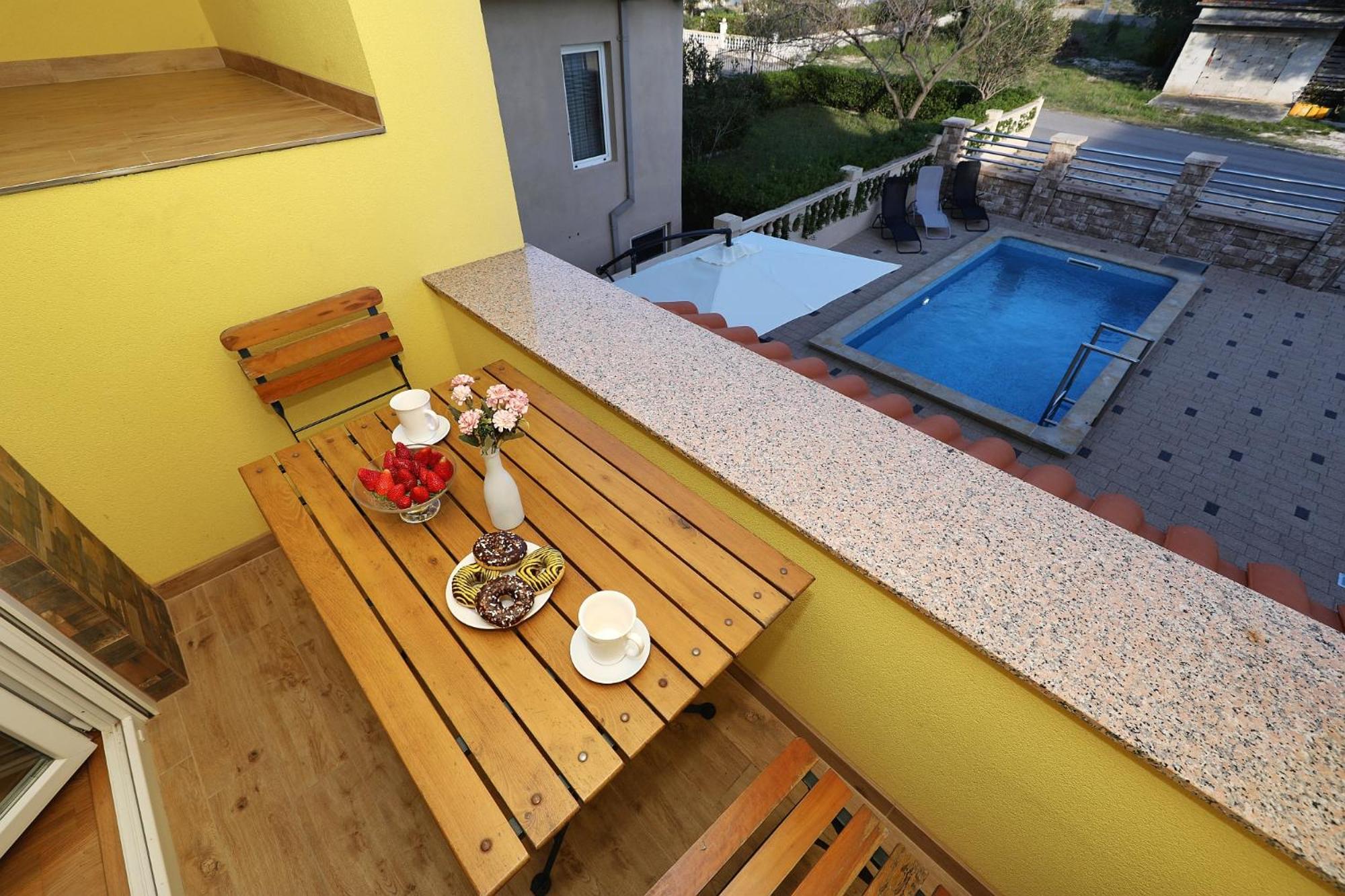 Apartments Oliva