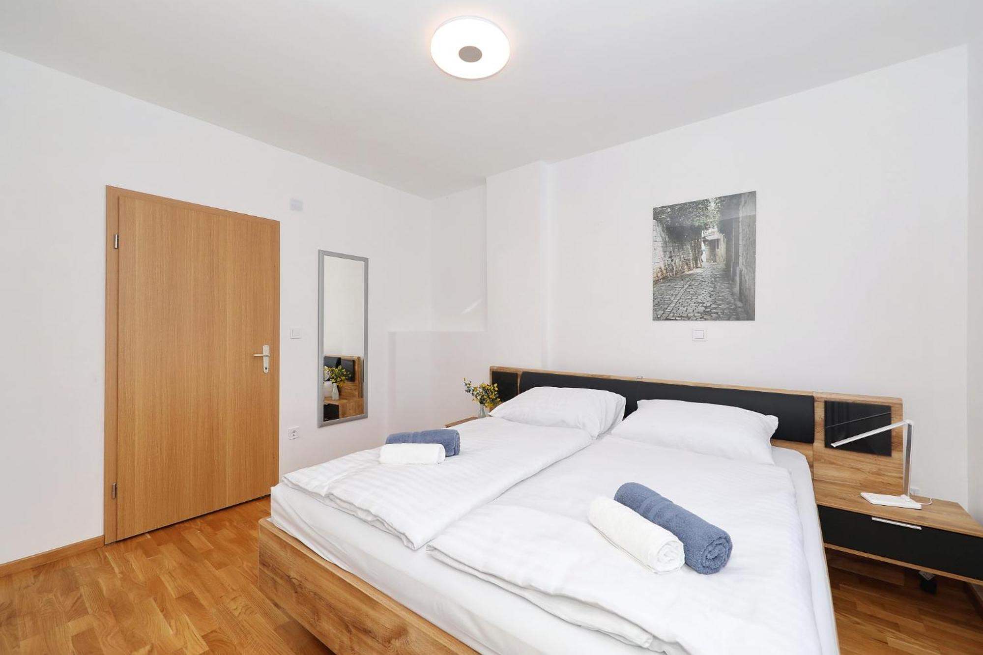 Apartments Oliva