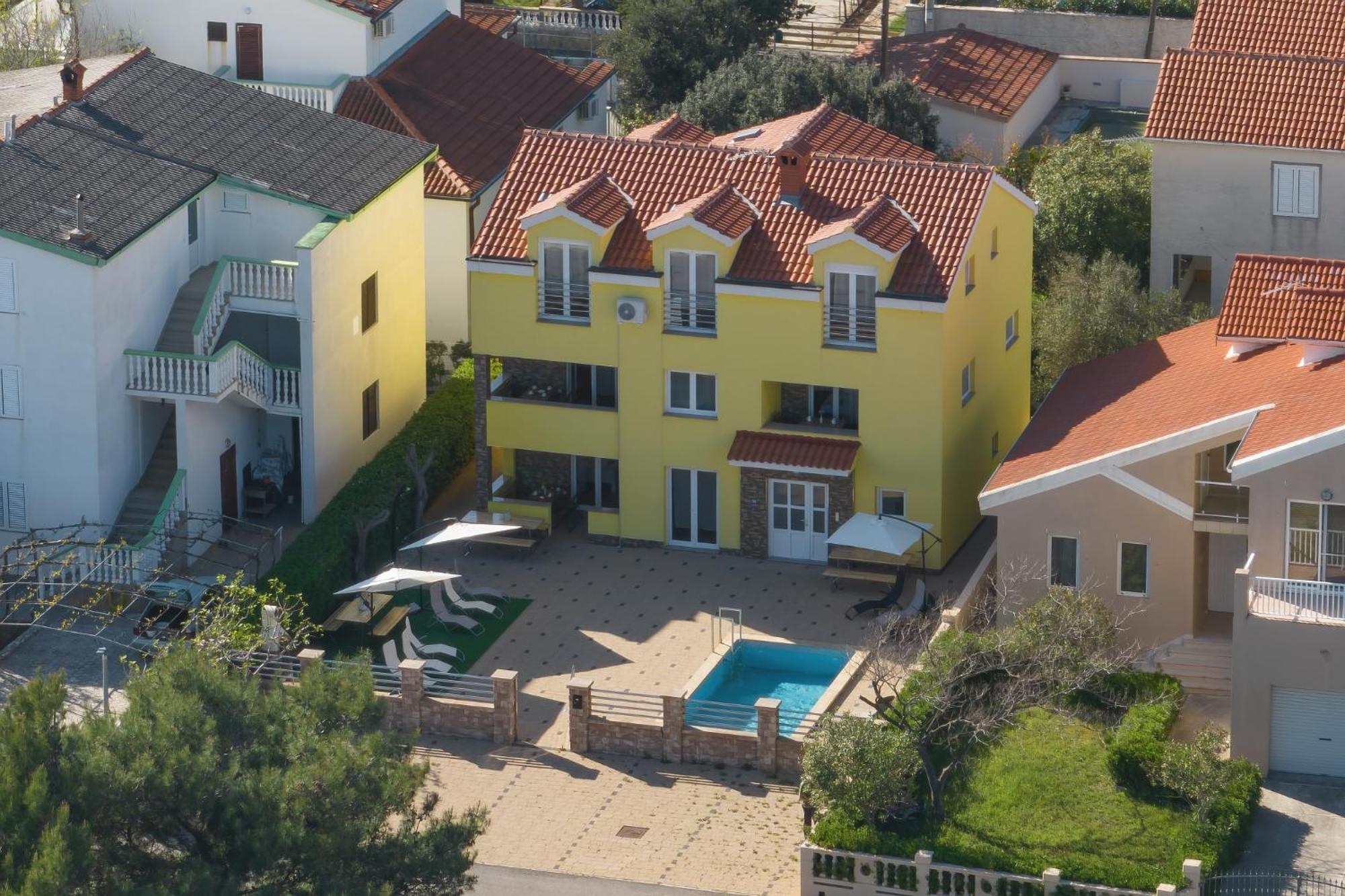 Apartments Oliva