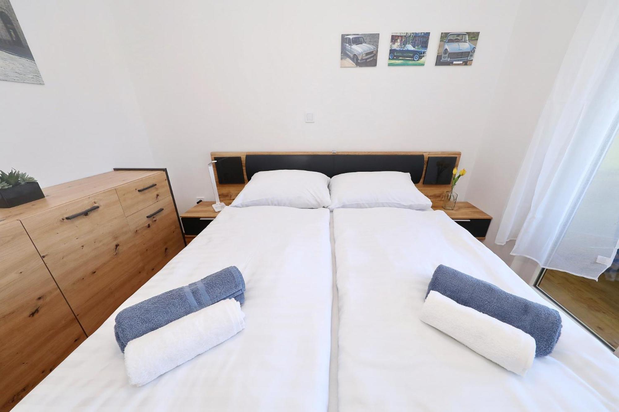 Apartments Oliva
