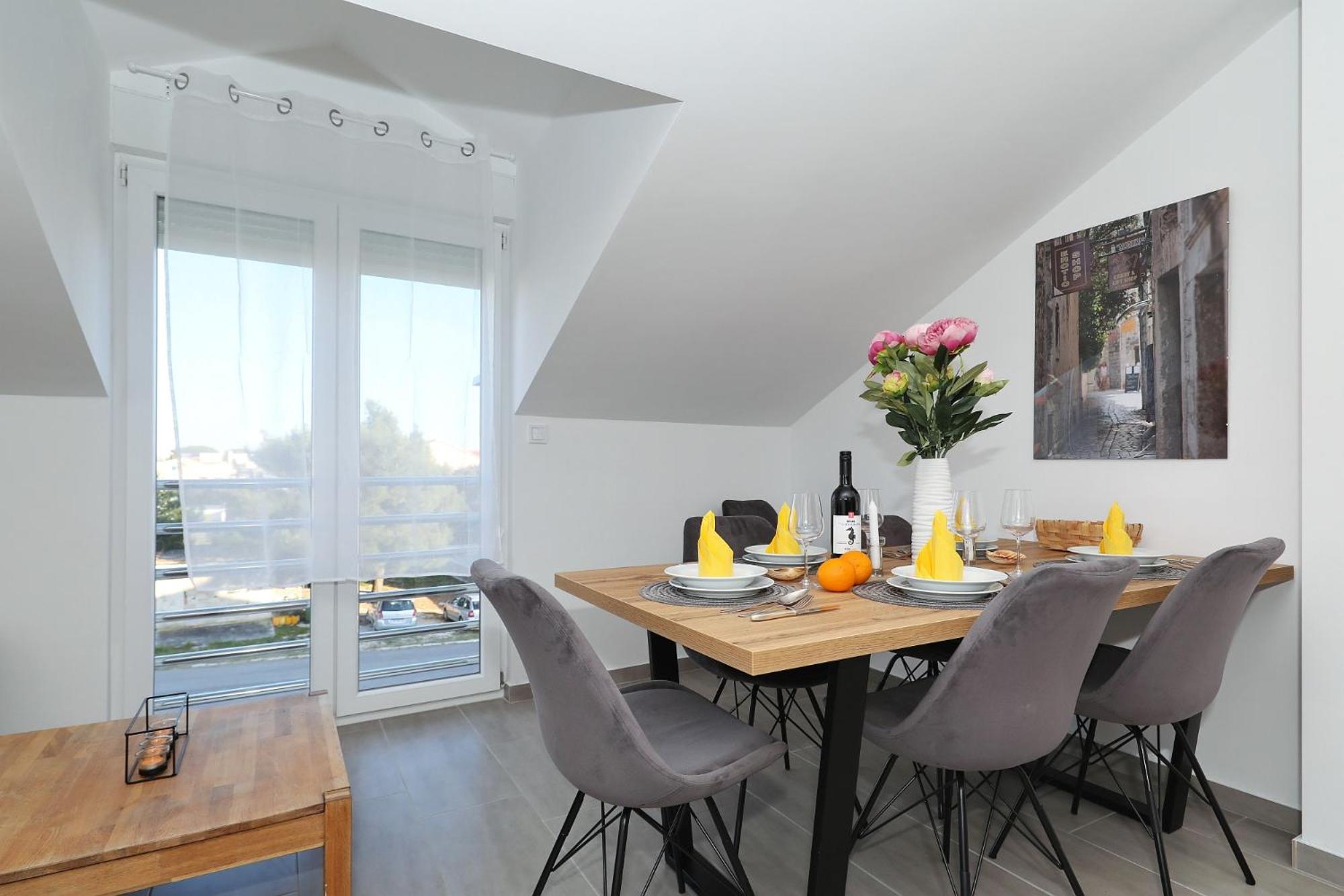 Apartments Oliva