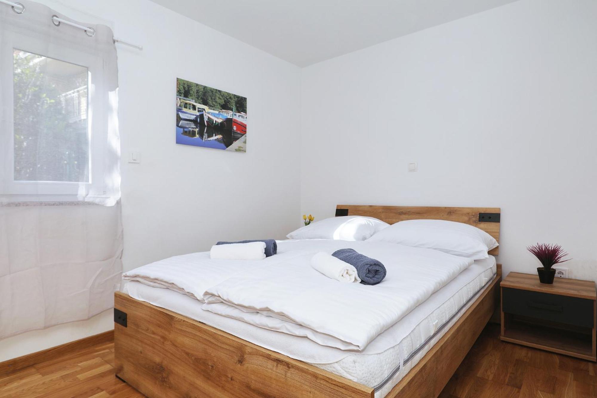 Apartments Oliva
