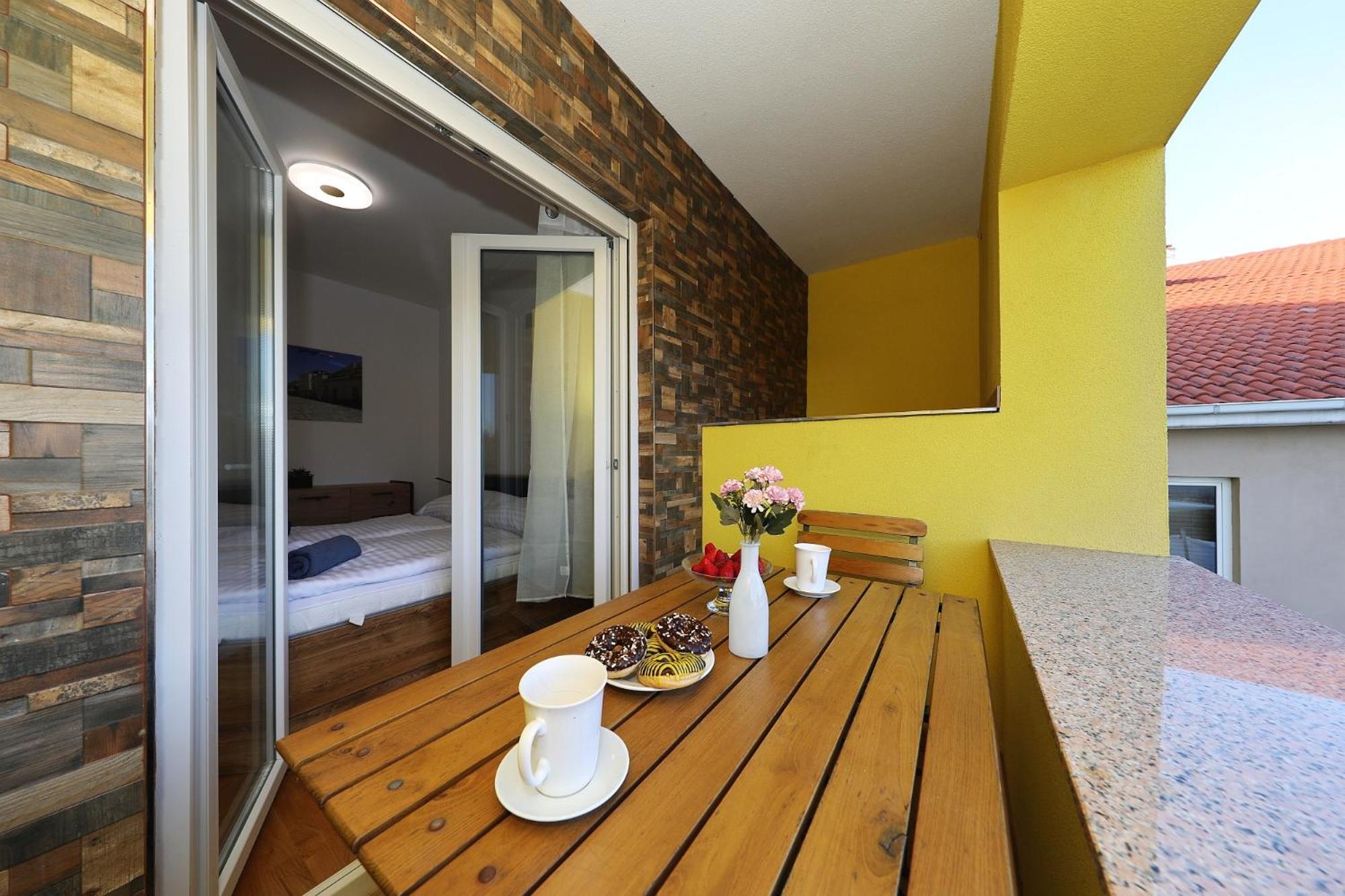 Apartments Oliva