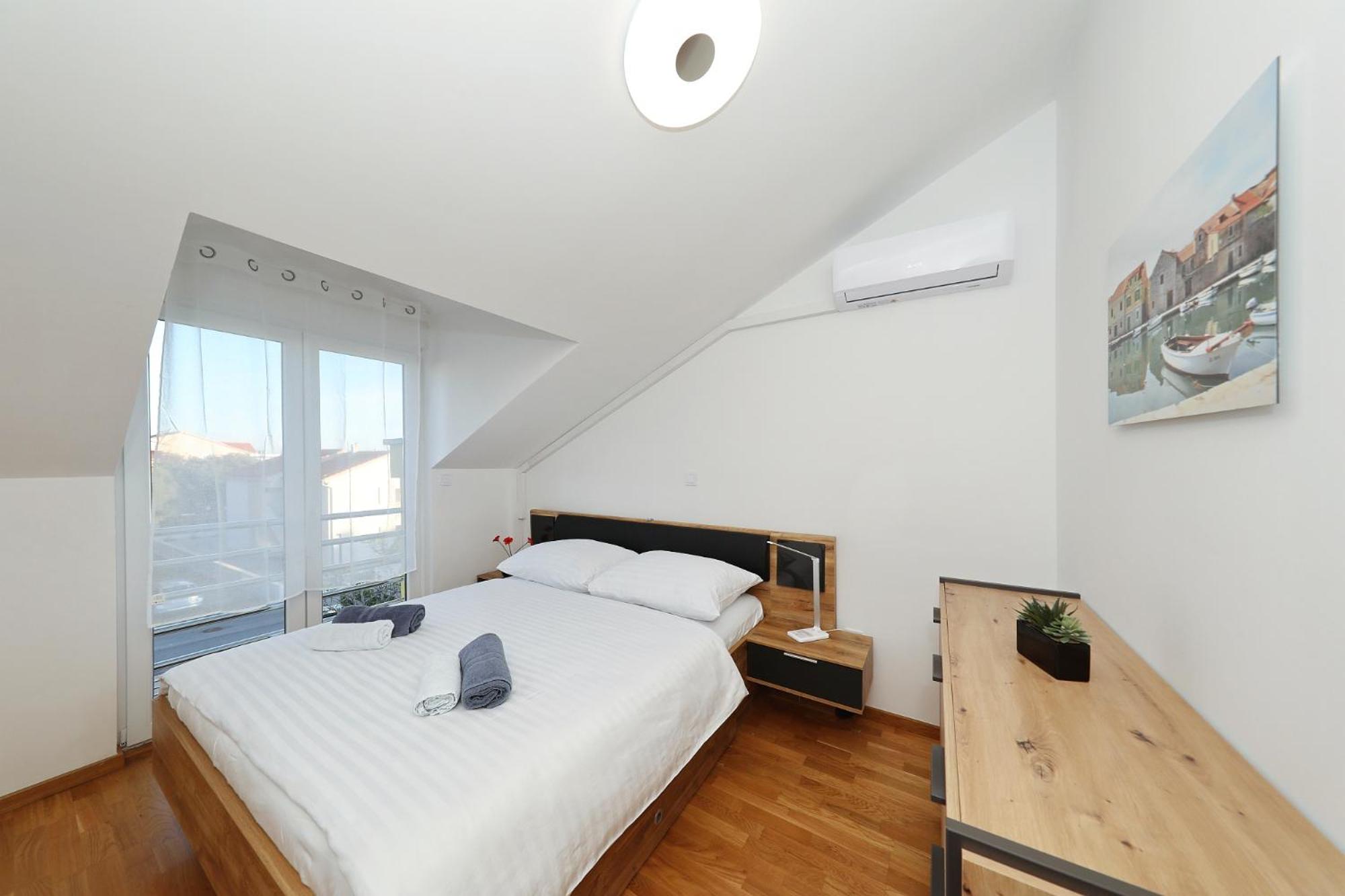 Apartments Oliva