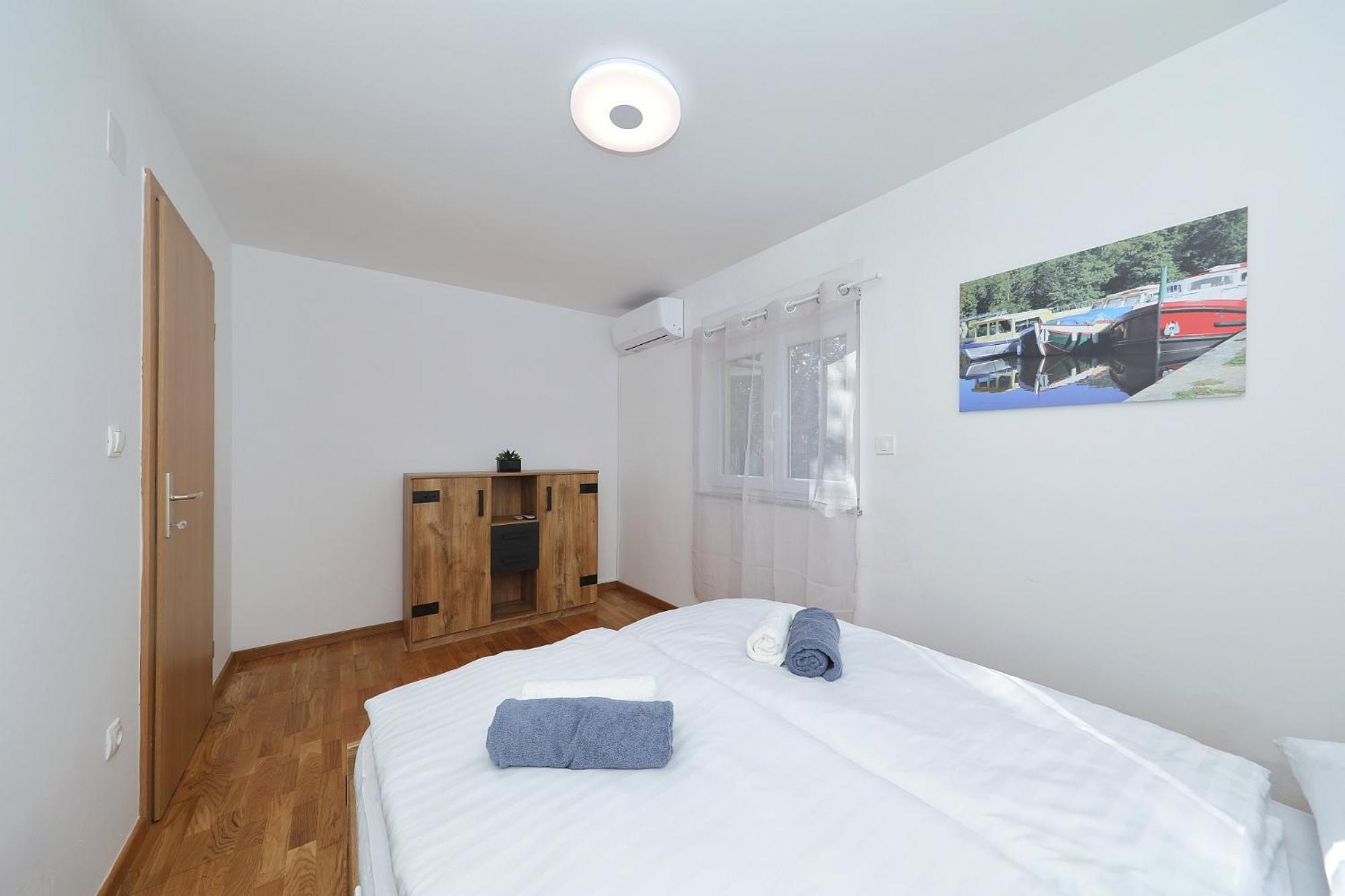 Apartments Oliva