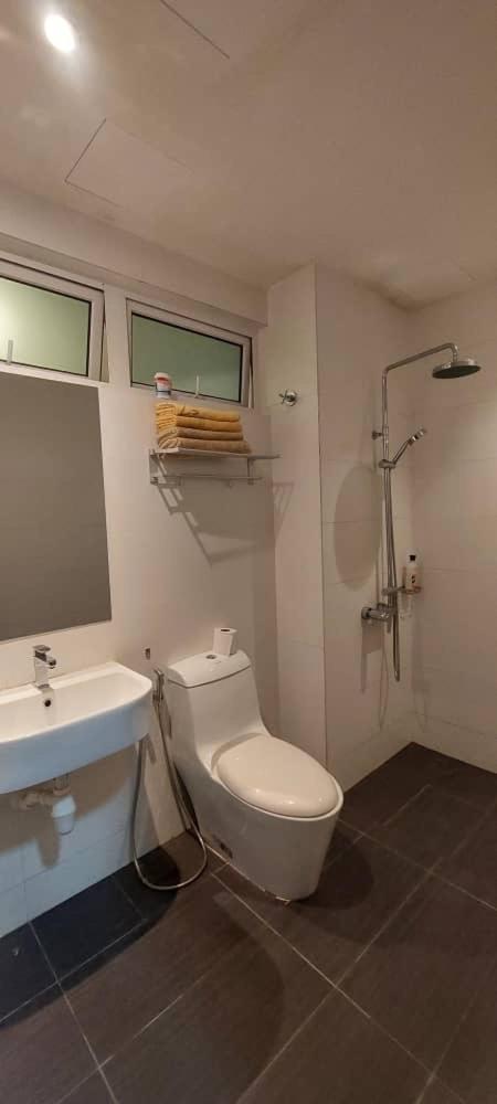 TWIN GALAXY JB Homestay by SUMMER