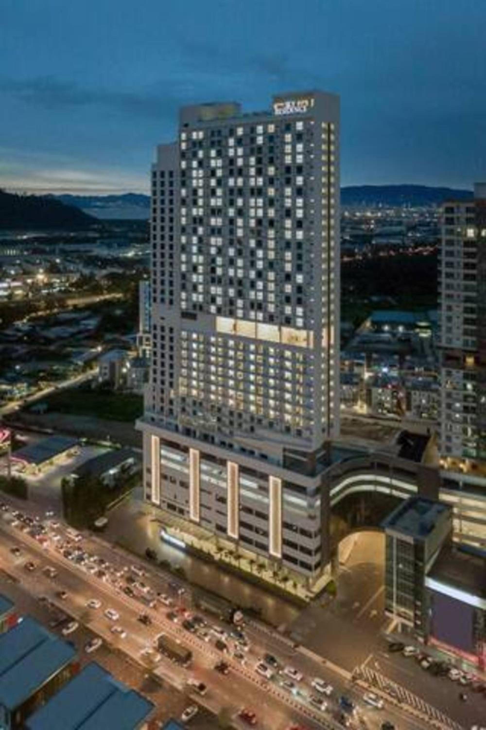 LOVELY 2ROOM SUITE6PAX@SKY CONDO JURU SENTRAL photo 1