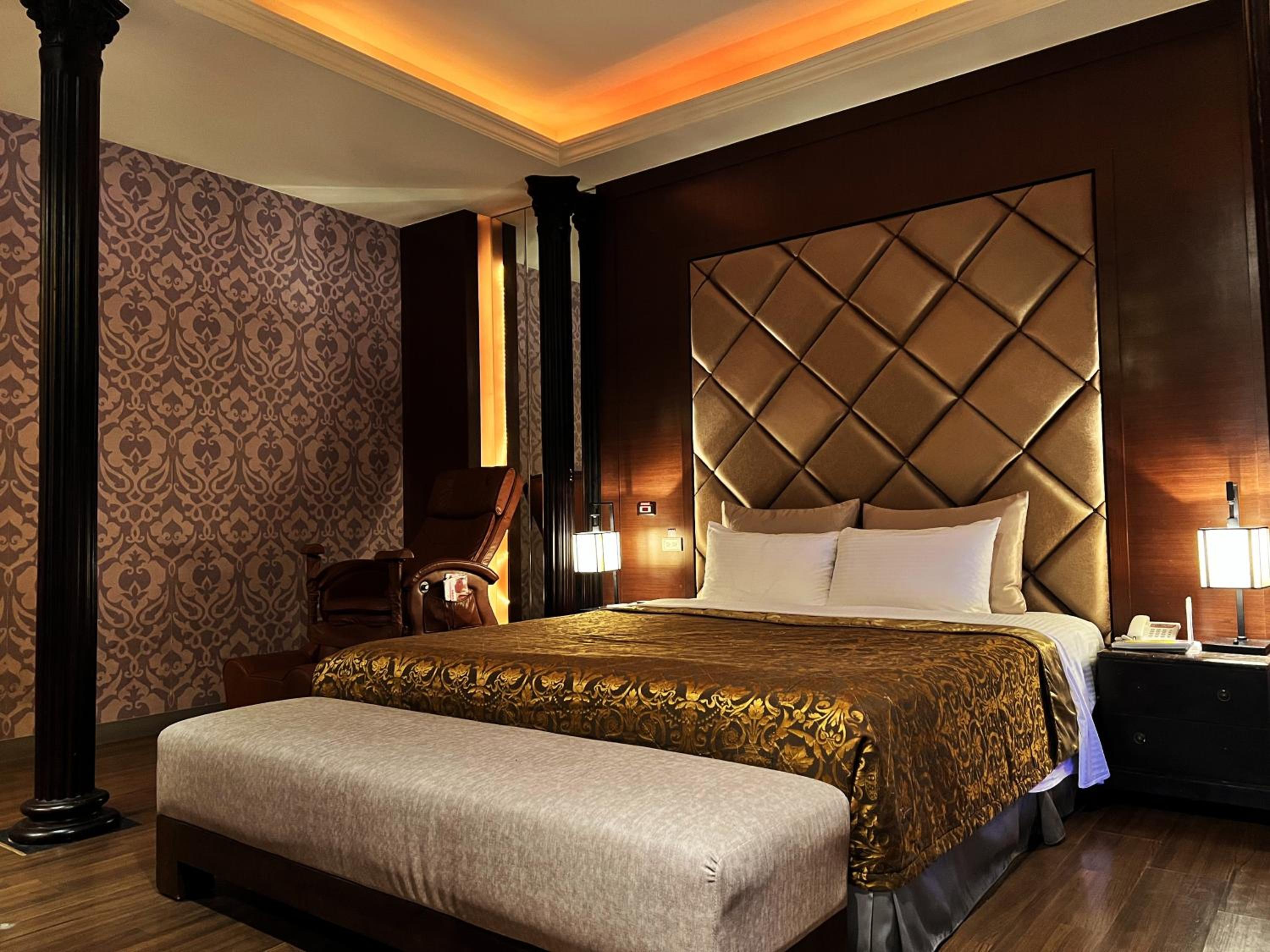 Vogue Boutique Motel