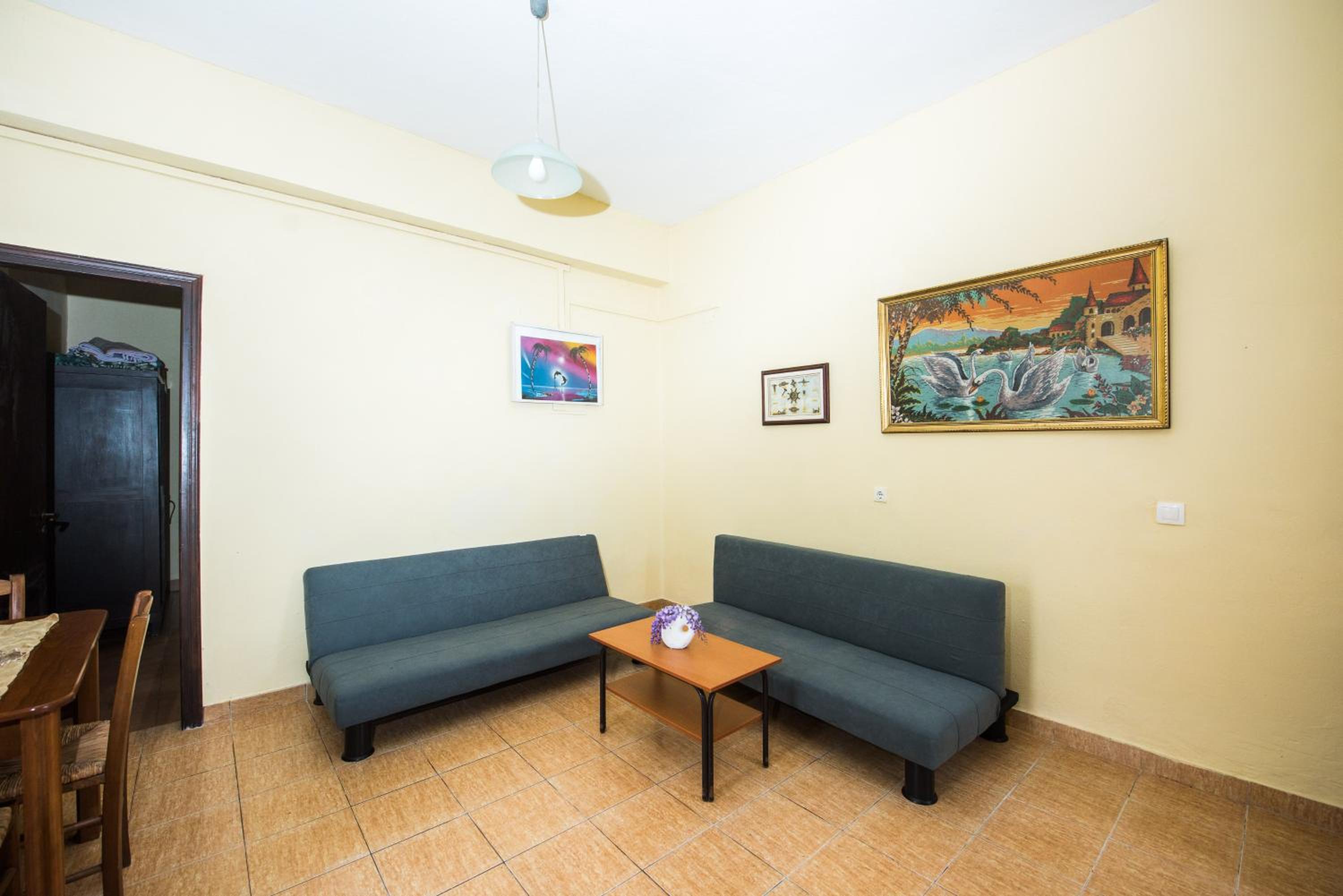 Pantelis Apartments