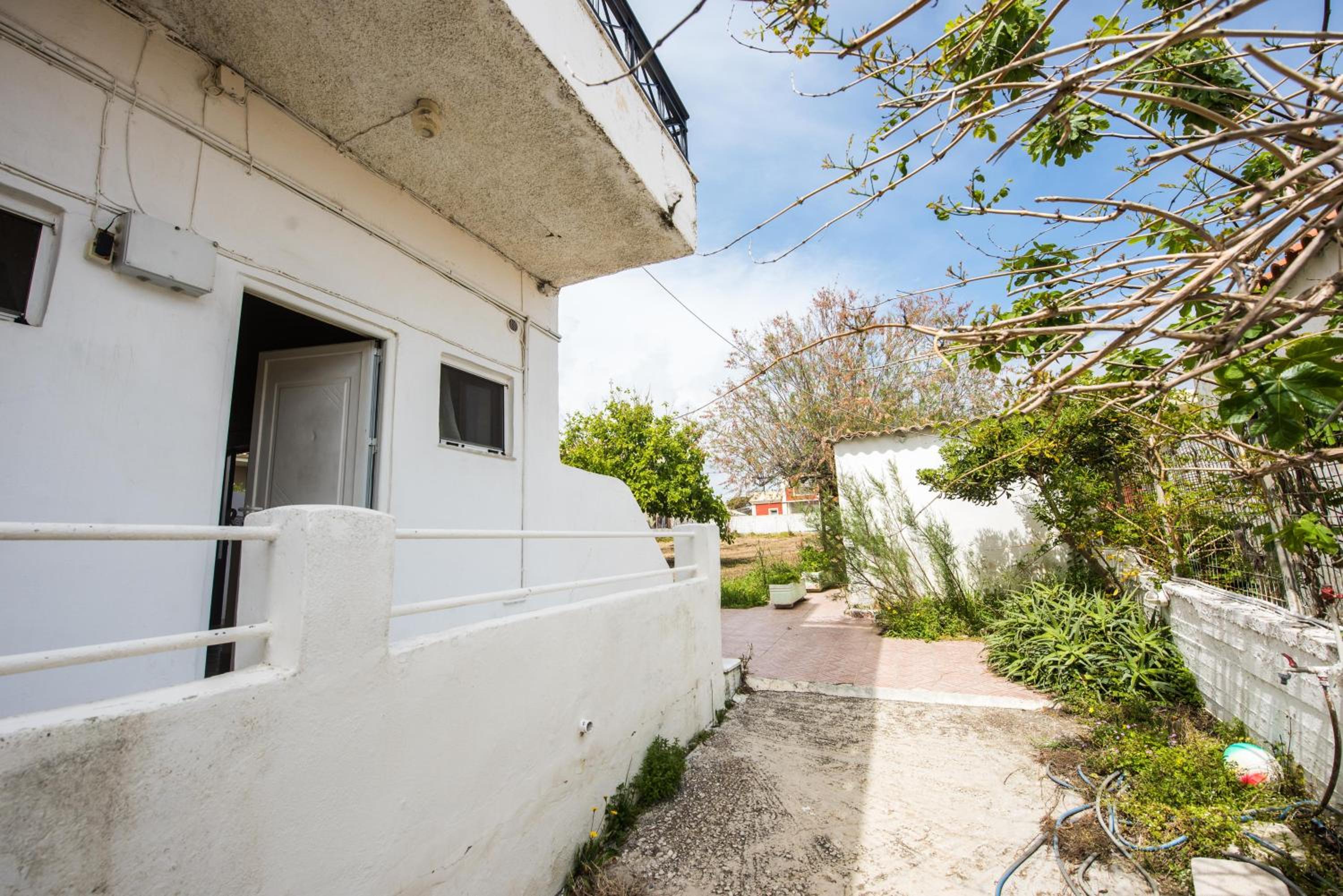 Pantelis Apartments
