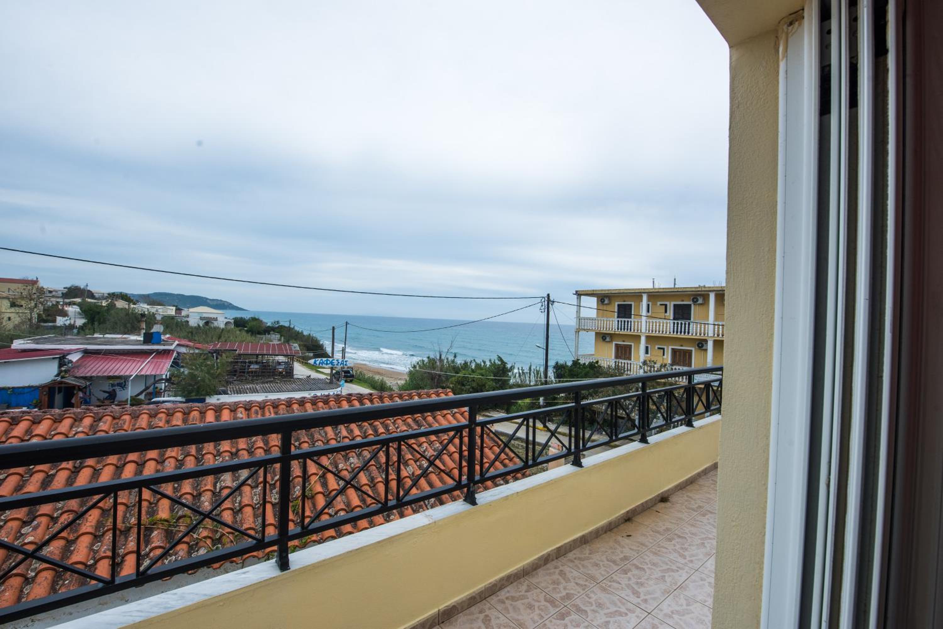 Pantelis Apartments