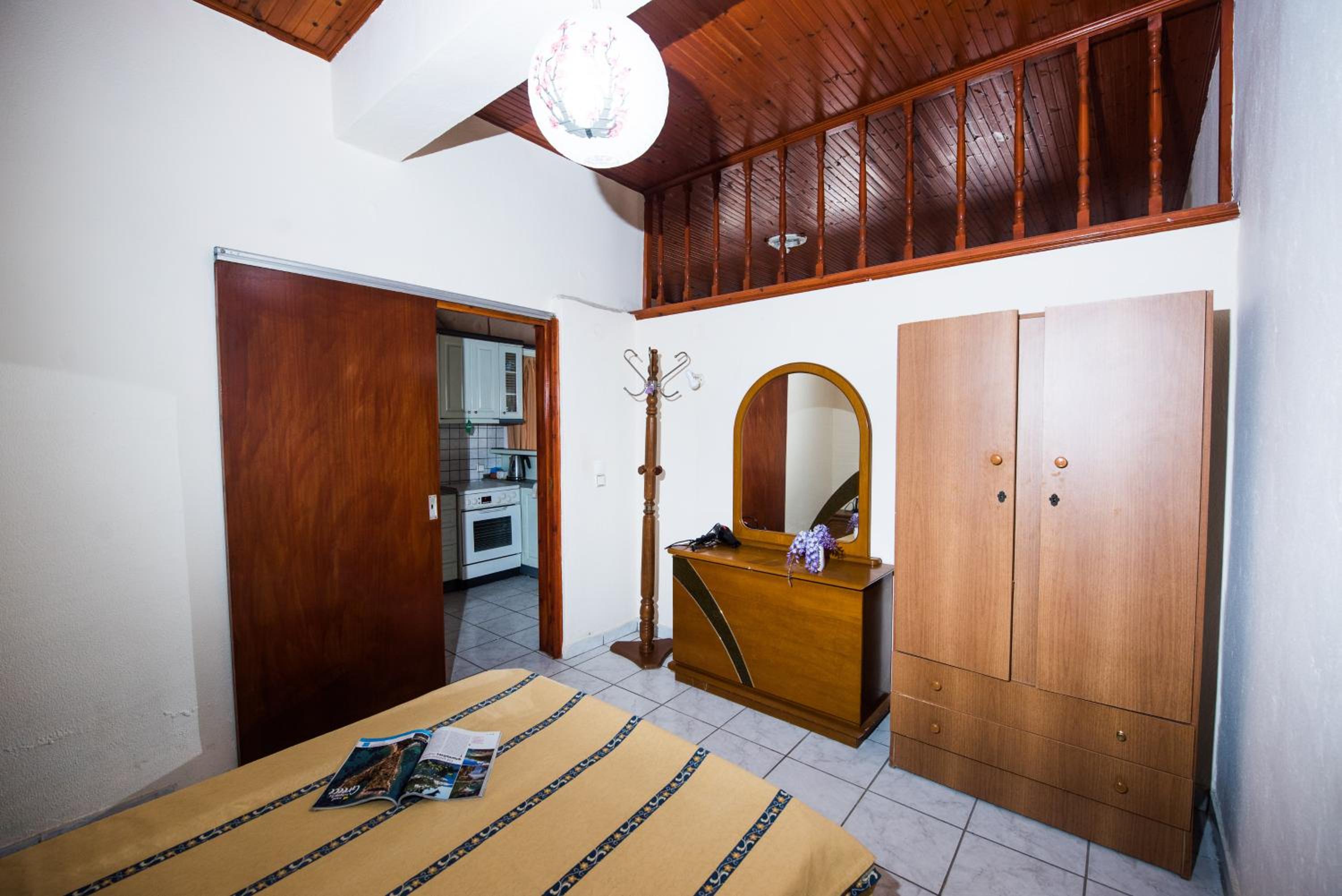 Pantelis Apartments