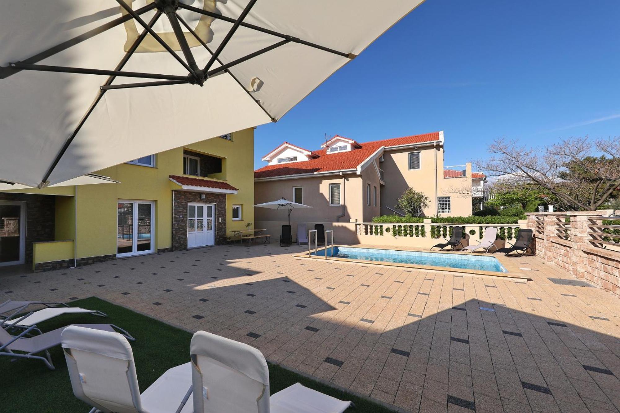 Apartments Oliva
