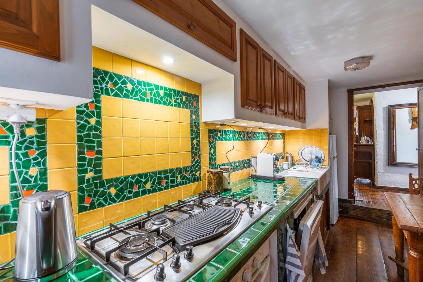 Photo 6
