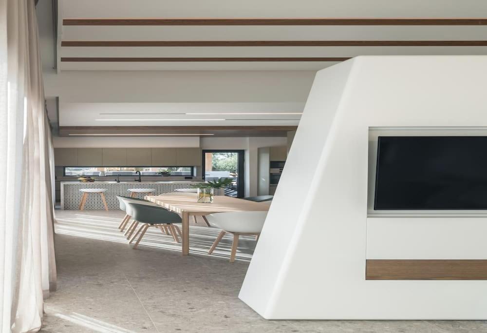 Olive Sun Villa Stillness & Elegance by etouri