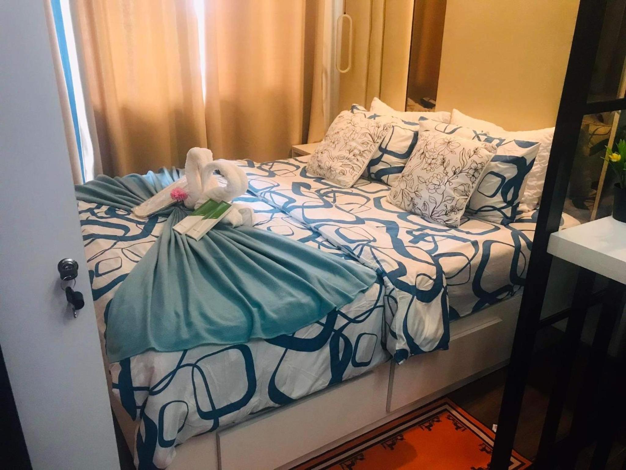Luxurious Condotel at the heart of Makati view 2