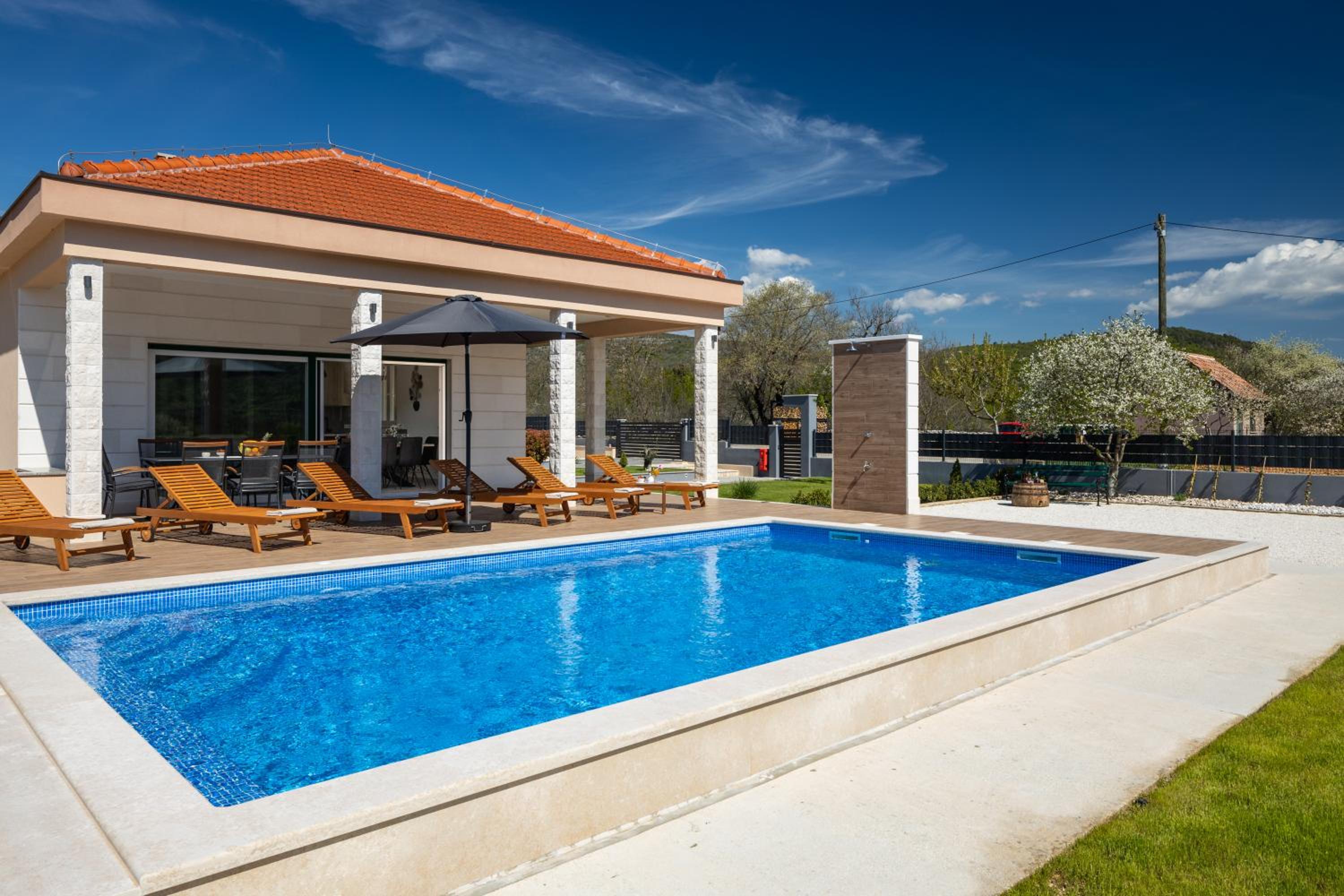 Villa Big Garden