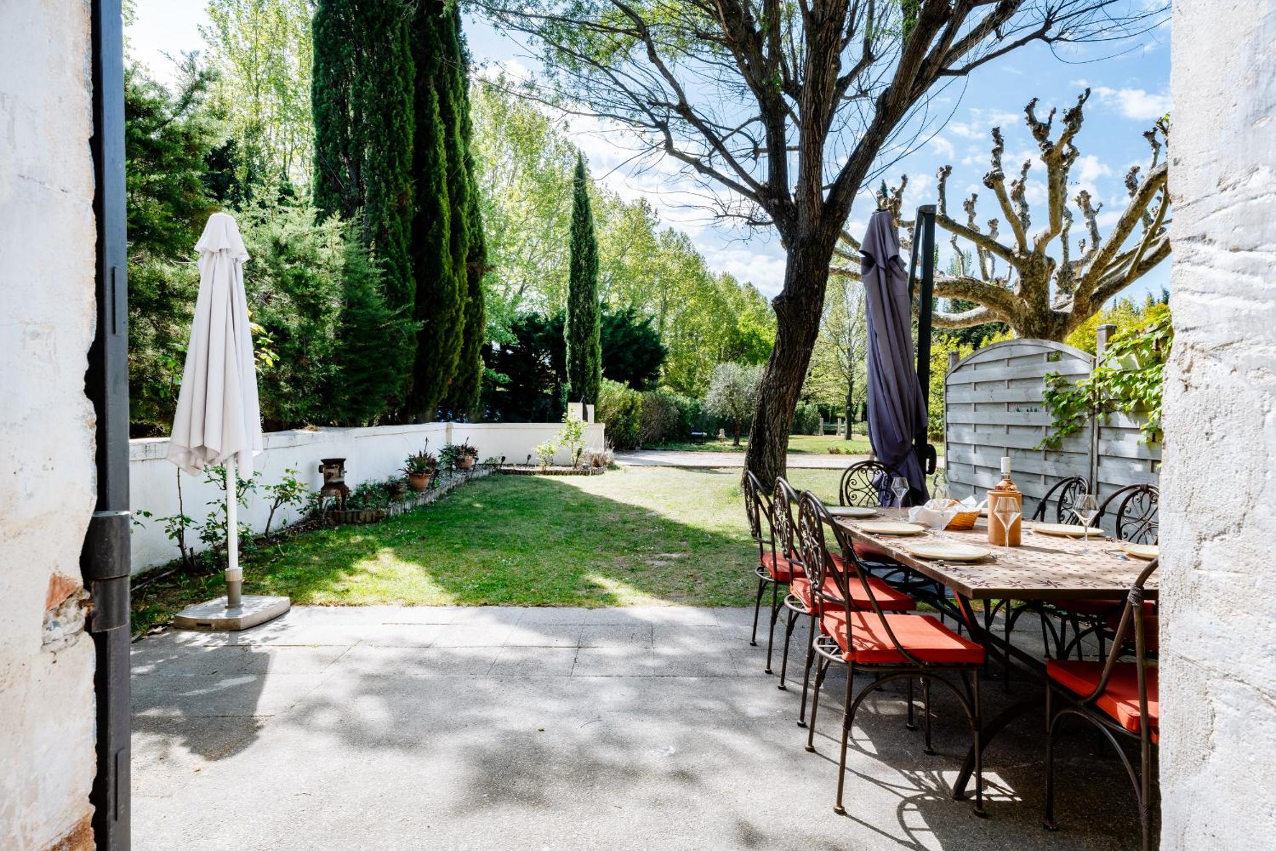 La Bastide des Joncquiers view 2