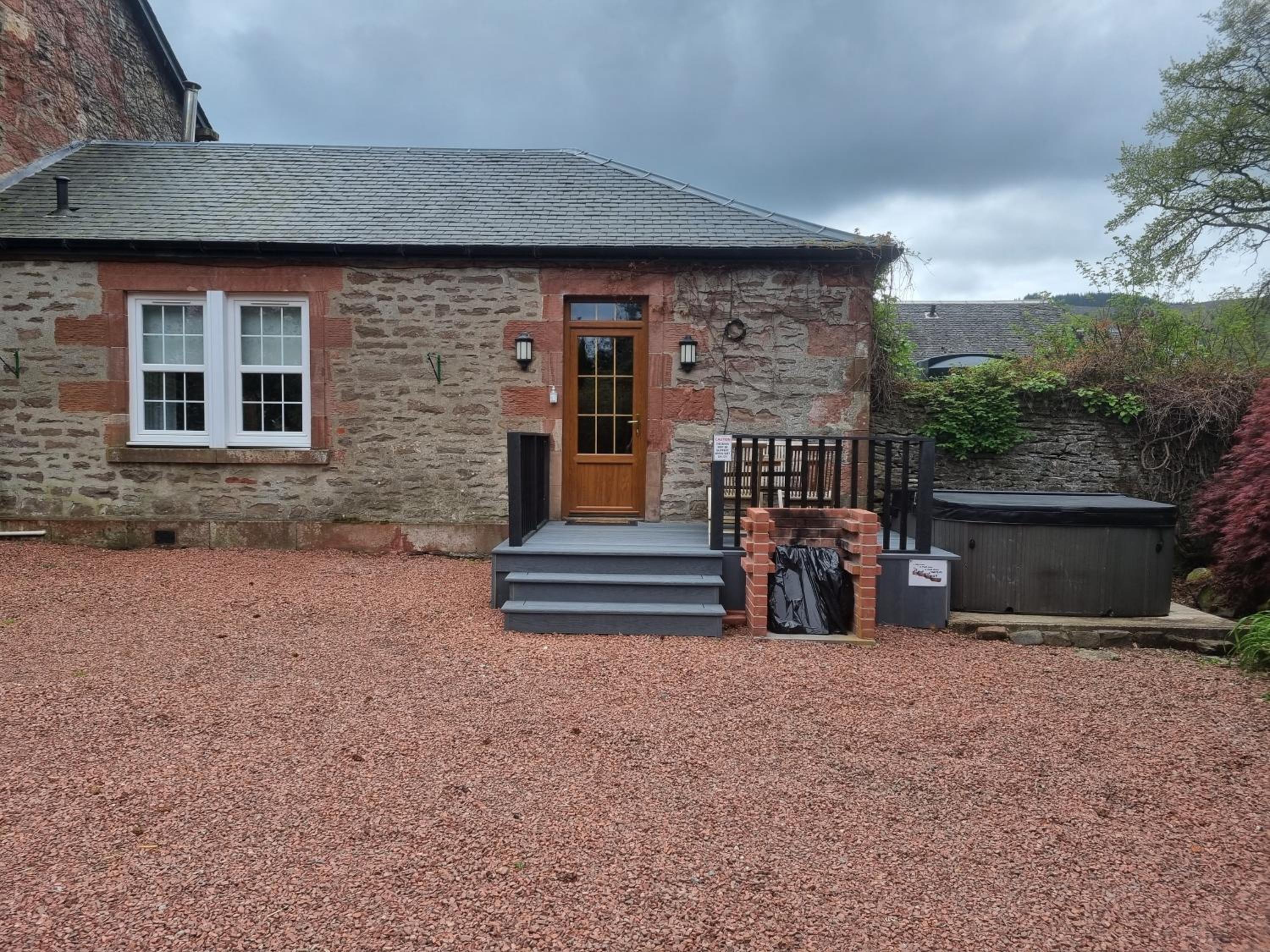 Auchendennan Farm Self Catering Cottages