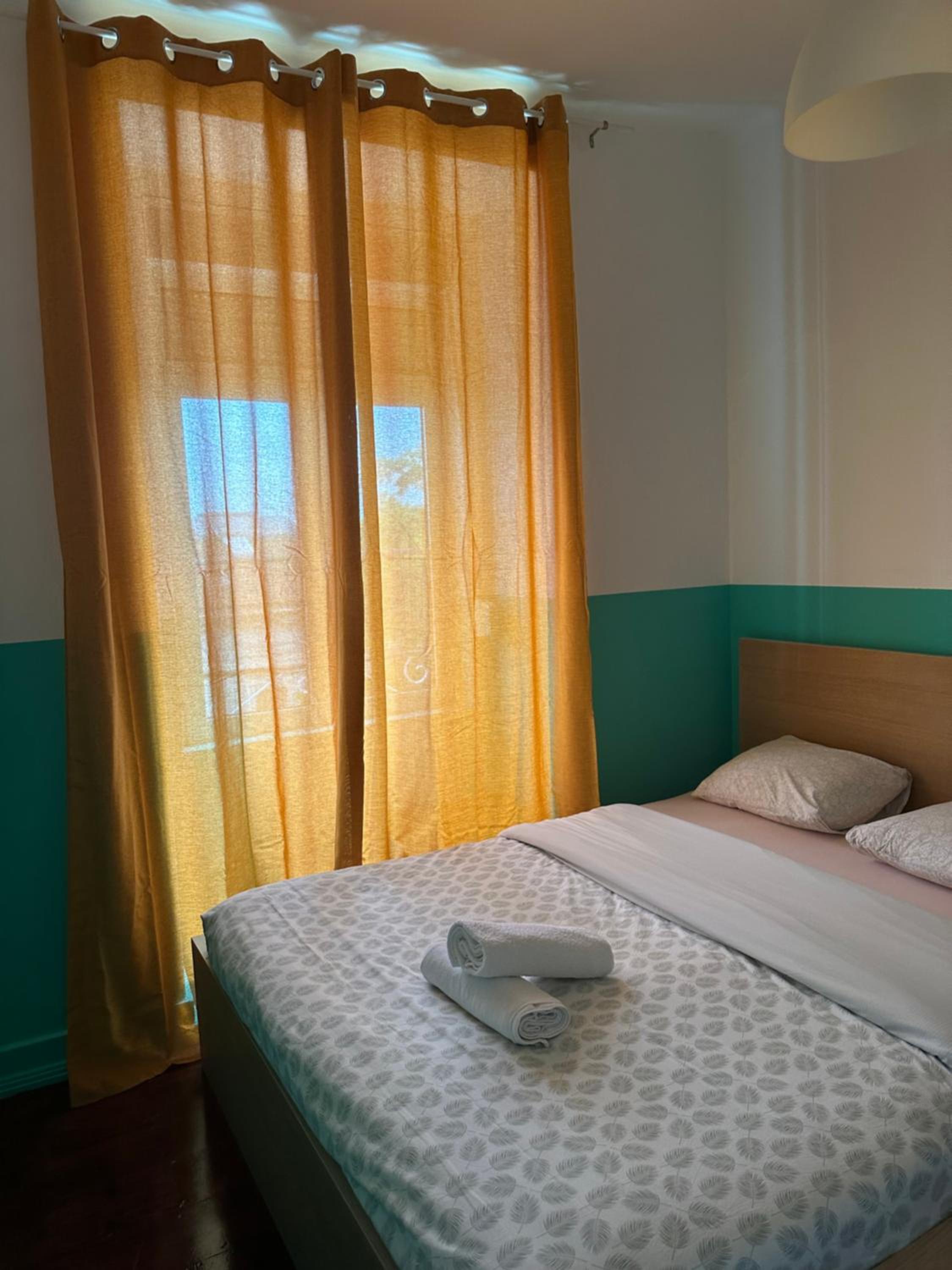 Shangri-La Hostel Anjos