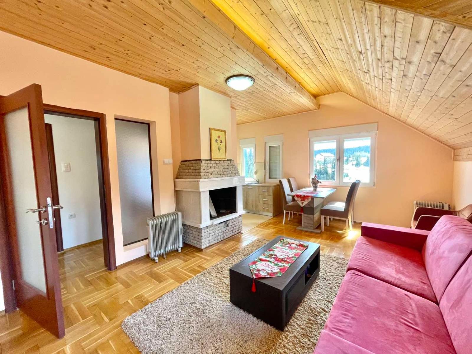 Family Two-bedroom apartment Zabljak view 2
