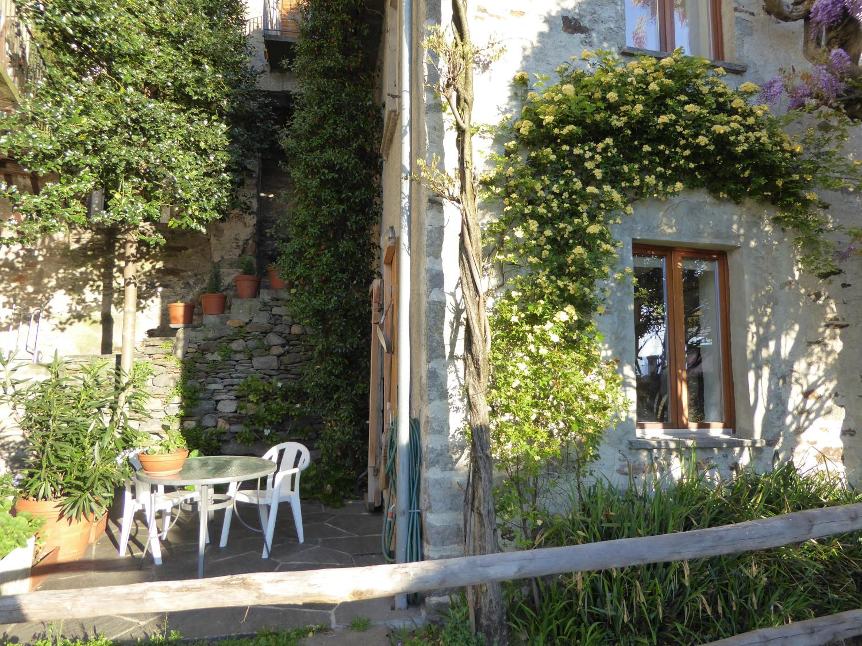 Apartment Banfi view 3