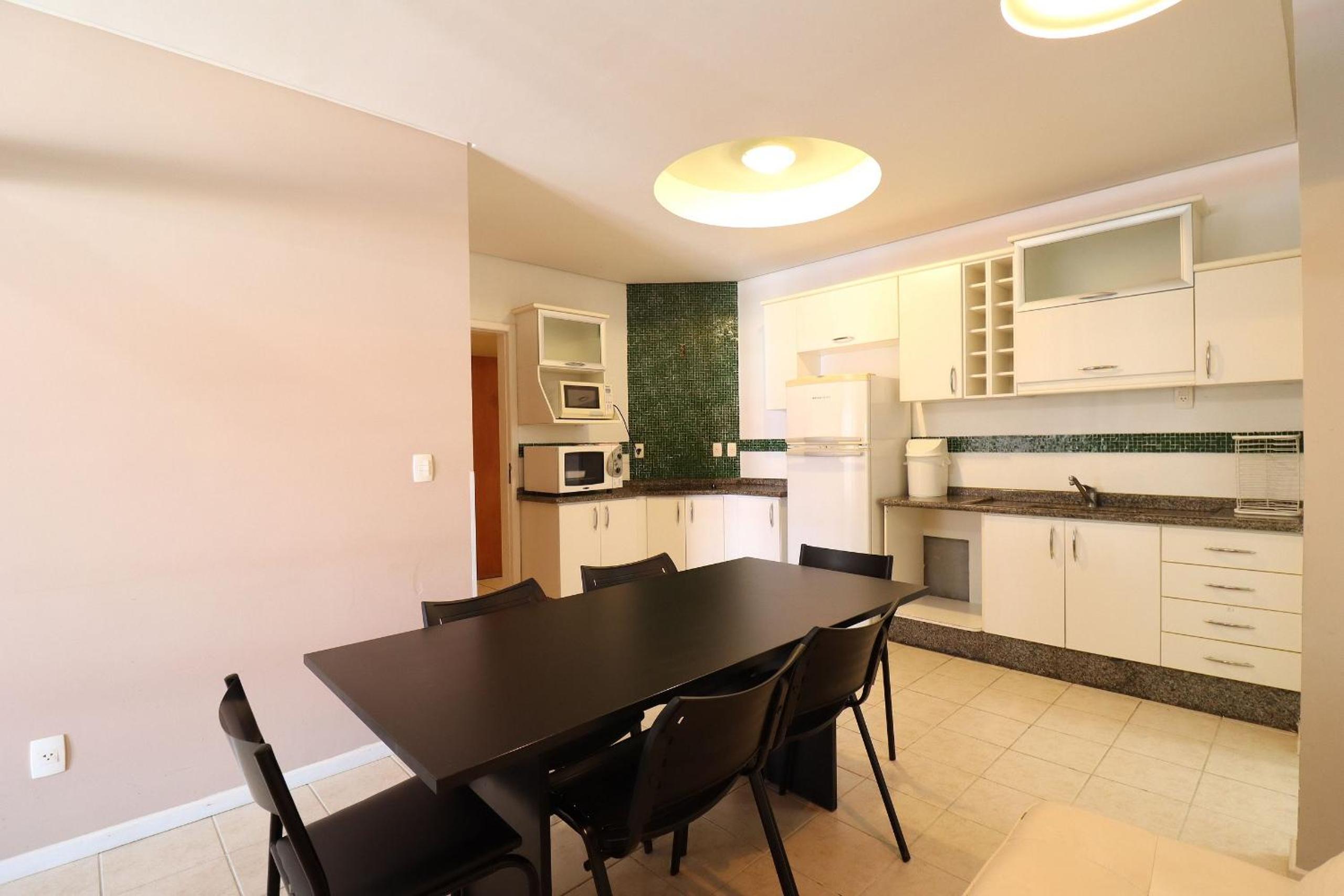 Apartment with bathtub for a relaxing bath - HB67F view 3