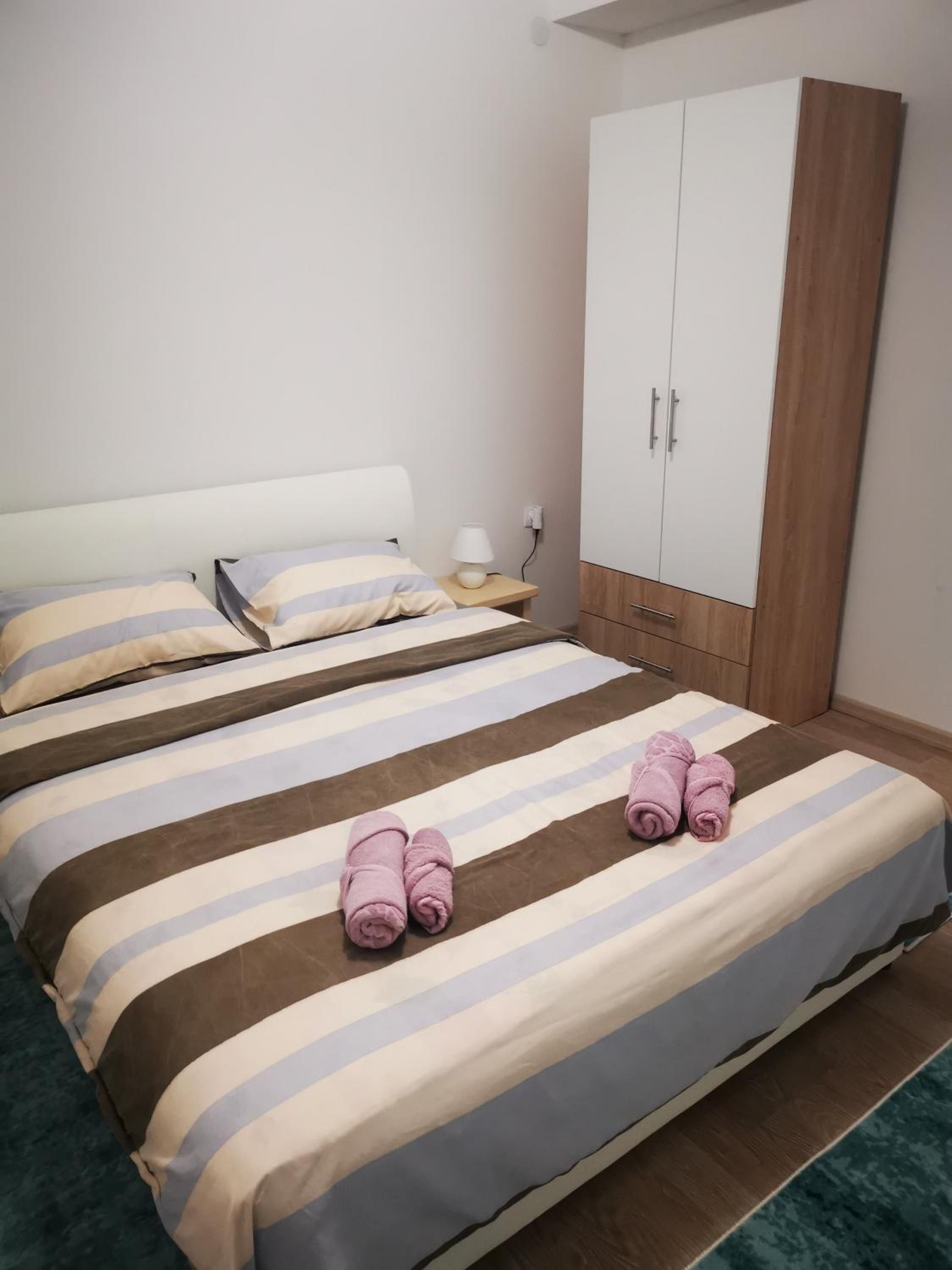 Apartman and rooms Dream House