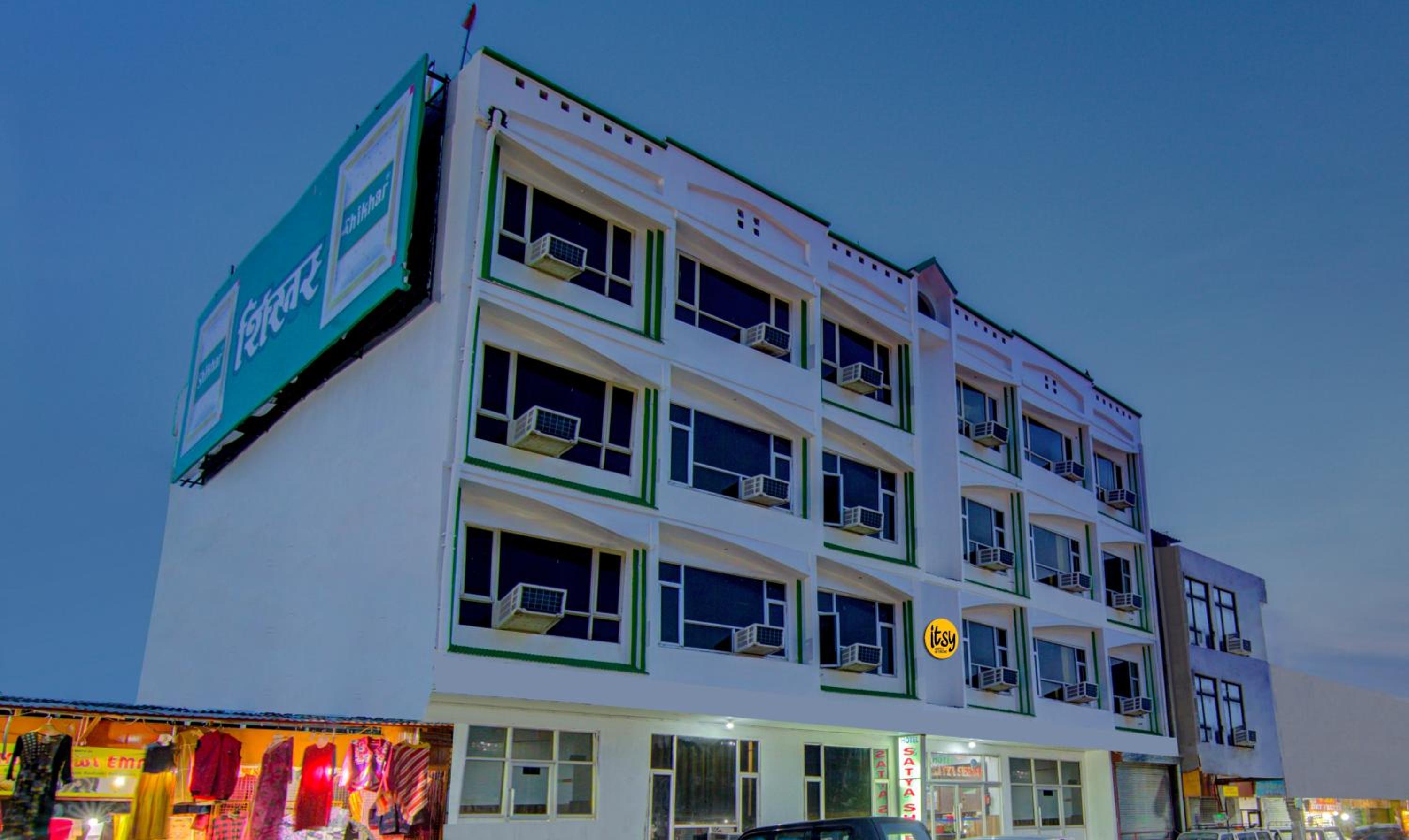 Katra Vacations - Itsy Hotels Satya Shree - Property Image 10