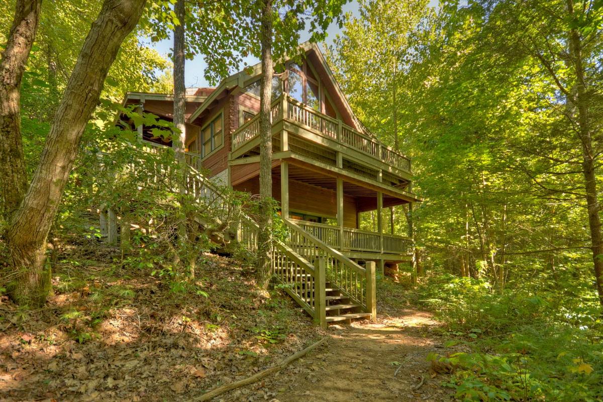 Thunder Falls - Cabin Perched Over 10ft Waterfalls